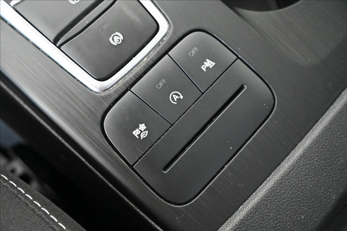 Hlavní fotografie vozu Ford Kuga 1,5 EcoBlue 88 kW AT8 Trend Záruka až 5 let (24)