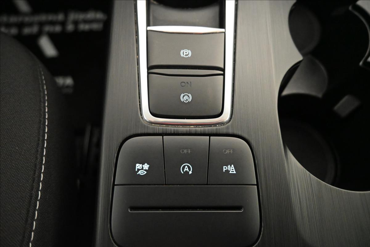 Hlavní fotografie vozu Ford Kuga 1,5 TDCi 88kW AT8 EcoBlue Trend Záruka až 5 let (24)