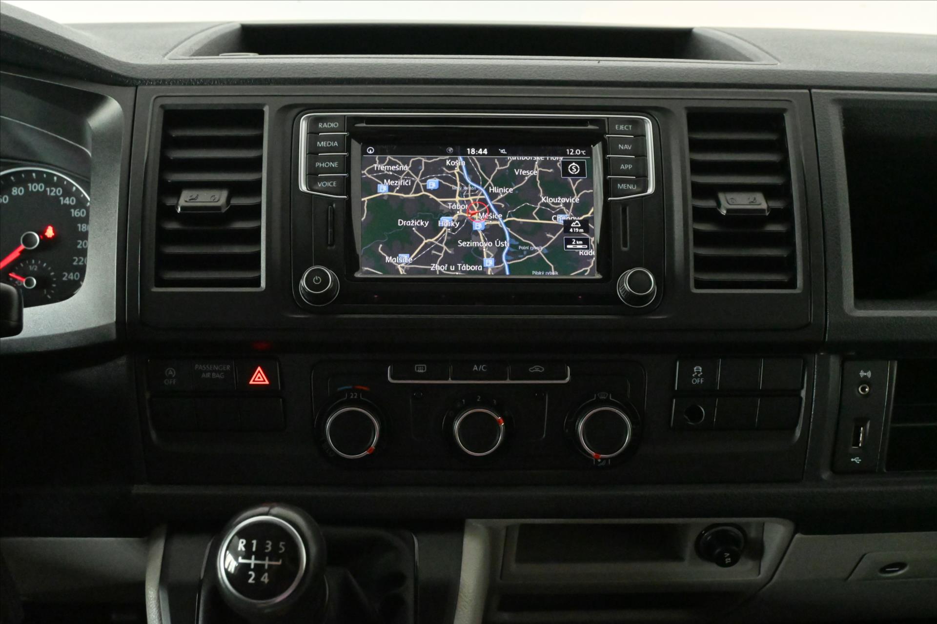 Hlavní fotografie vozu Volkswagen Transporter 2,0 TDI 84kW Park-kamera Záruka až 5 let (13)