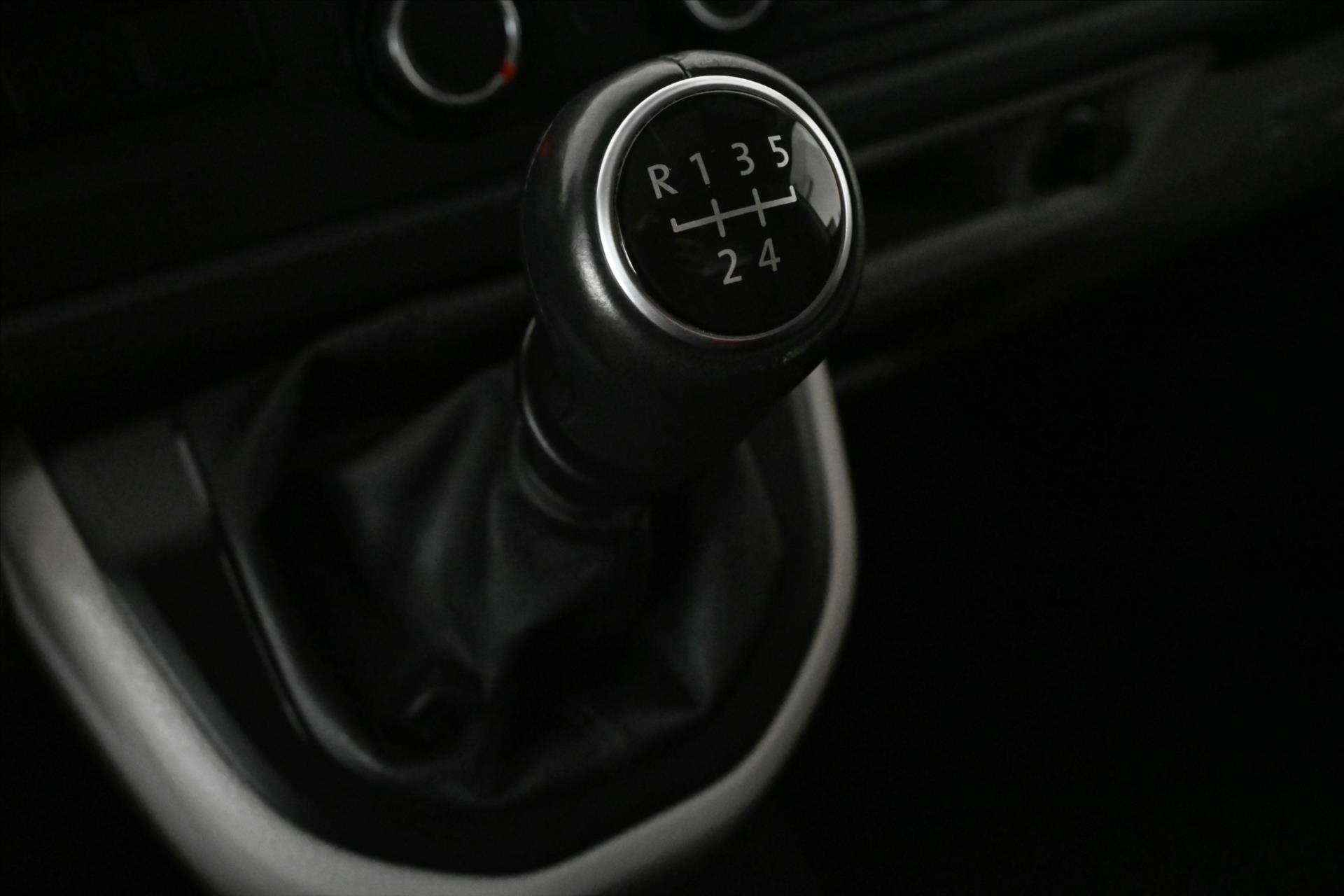 Hlavní fotografie vozu Volkswagen Transporter 2,0 TDI 84kW Park-kamera Záruka až 5 let (23)