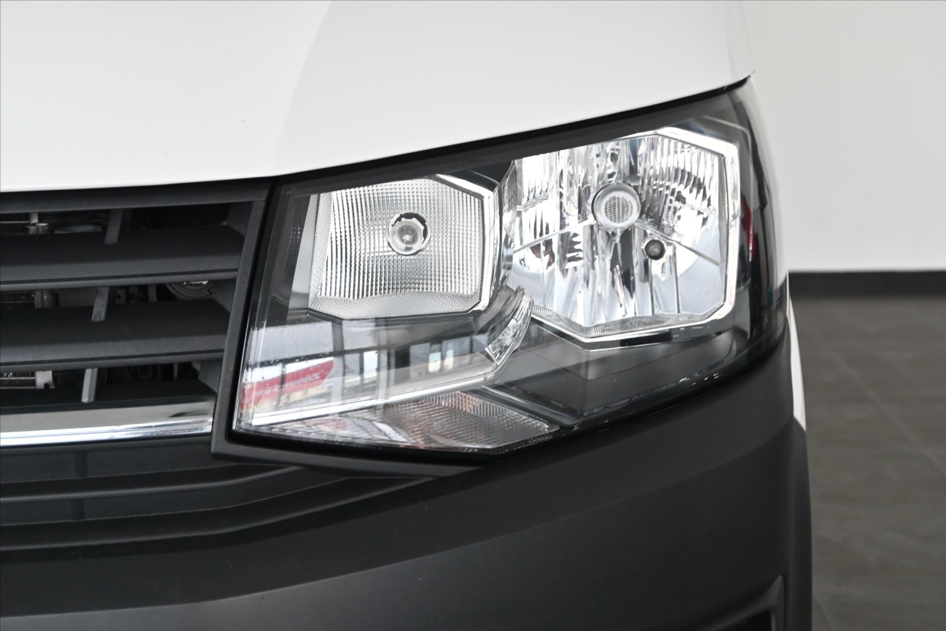 Hlavní fotografie vozu Volkswagen Transporter 2,0 TDI 84kW Park-kamera Záruka až 5 let (29)