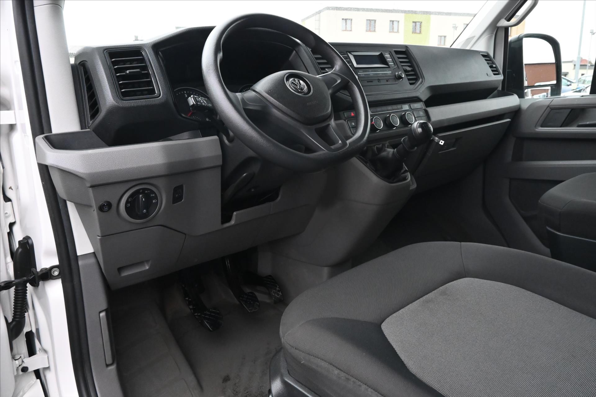 Hlavní fotografie vozu Volkswagen Crafter 2,0 TDI 130kW L2H2 Nový motor záruka VW Záruka až 5let (13)