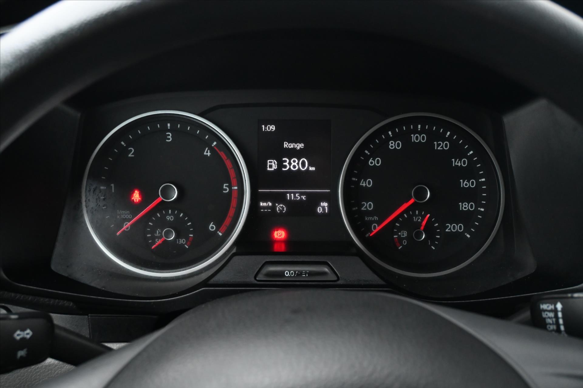 Hlavní fotografie vozu Volkswagen Crafter 2,0 TDI 130kW L2H2 Nový motor záruka VW Záruka až 5let (15)