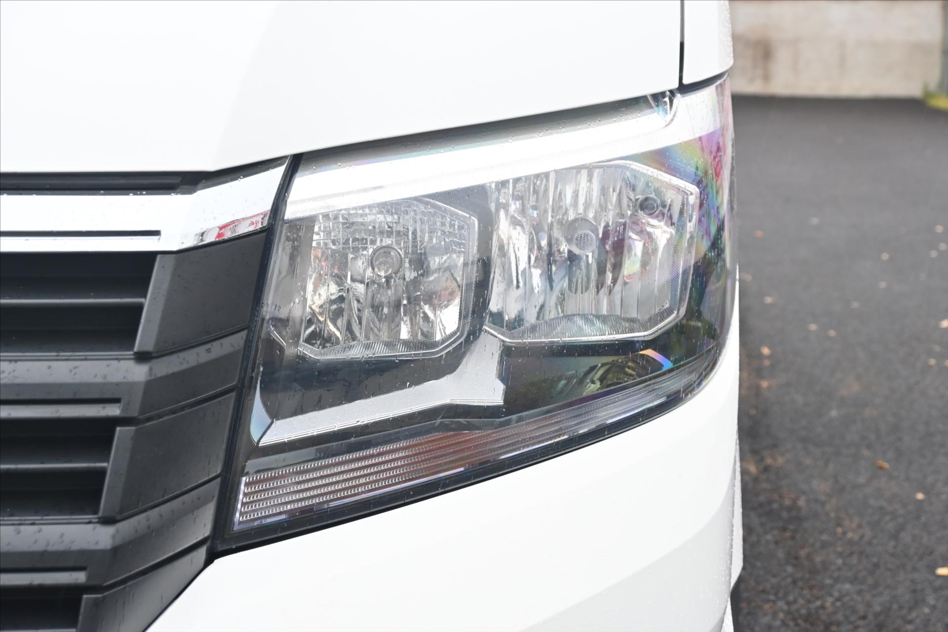 Hlavní fotografie vozu Volkswagen Crafter 2,0 TDI 130kW L2H2 Nový motor záruka VW Záruka až 5let (24)