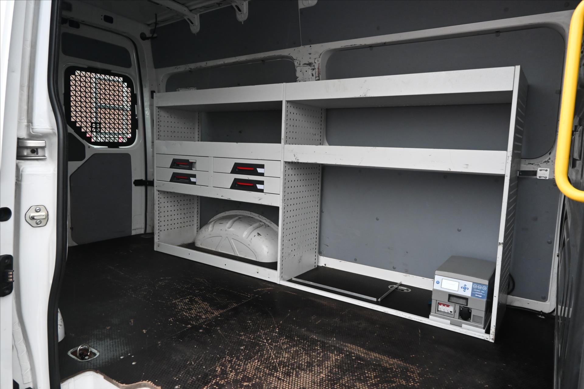 Hlavní fotografie vozu Volkswagen Crafter 2,0 TDI 130kW L2H2 Nový motor záruka VW Záruka až 5let (8)