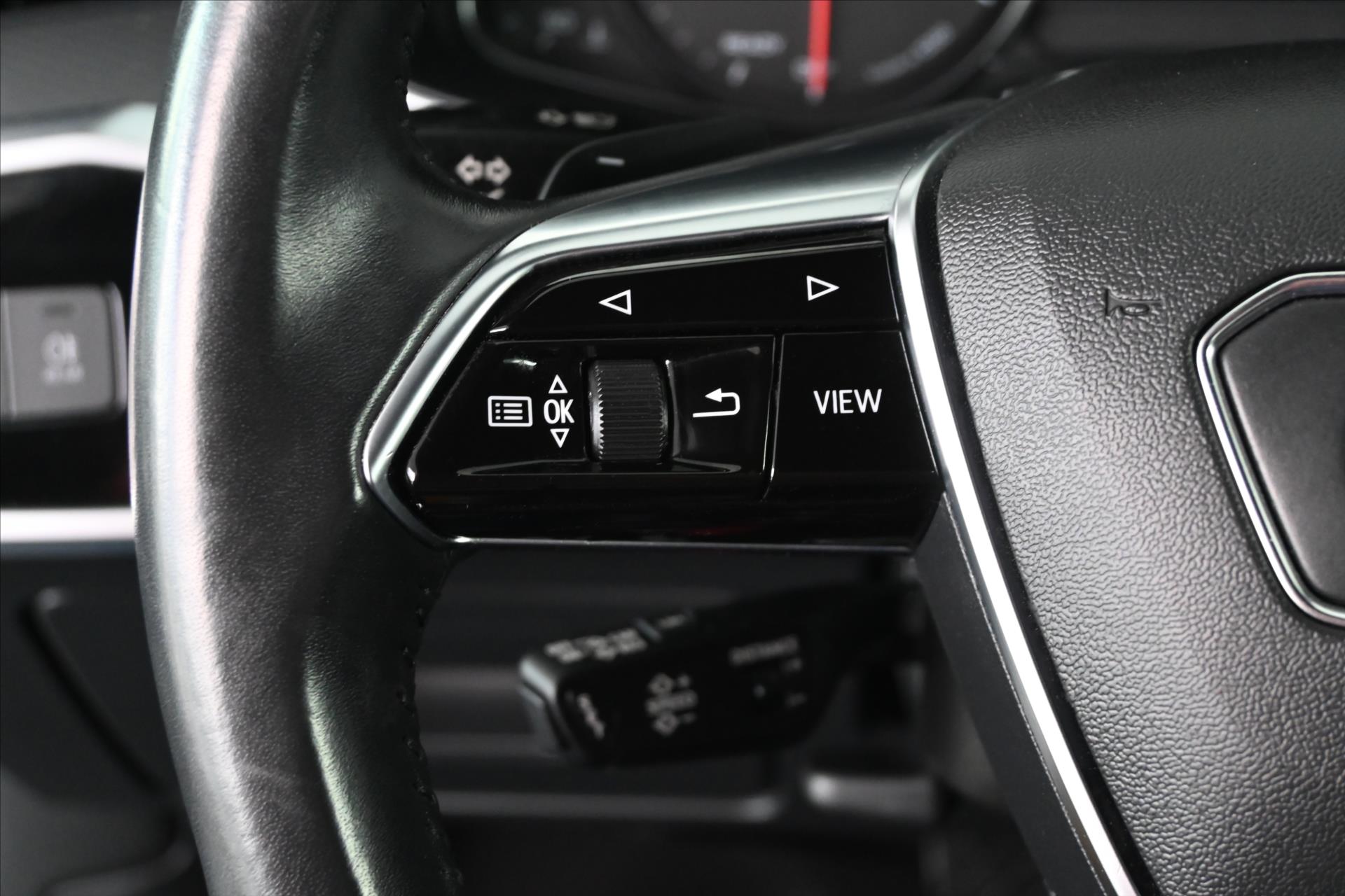 Hlavní fotografie vozu Audi A6 2,0 40 TDI 150 kW S-TRONIC Záruka až 5 let (17)