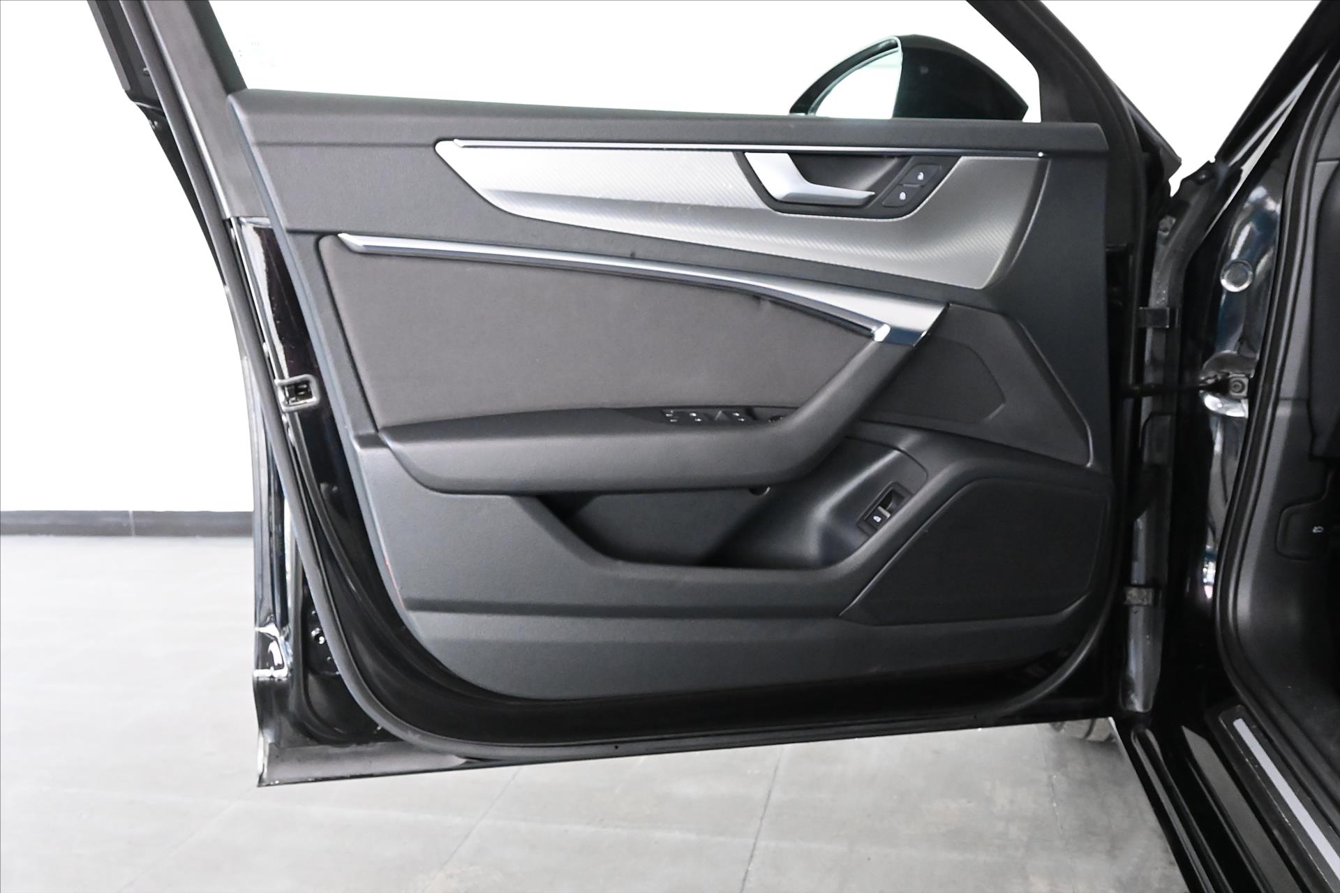 Hlavní fotografie vozu Audi A6 2,0 40 TDI 150 kW S-TRONIC Záruka až 5 let (26)