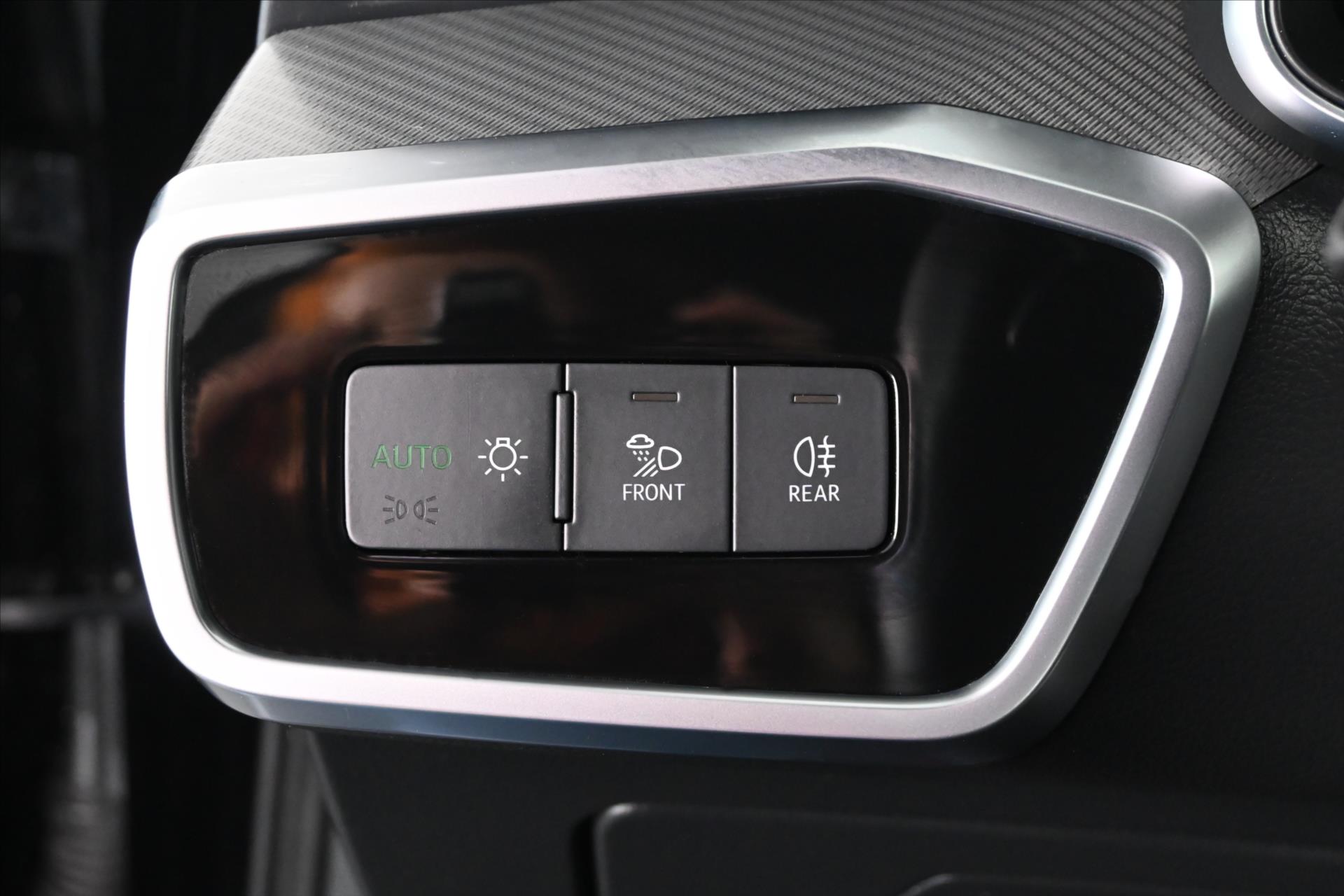 Hlavní fotografie vozu Audi A6 2,0 40 TDI 150 kW S-TRONIC Záruka až 5 let (28)