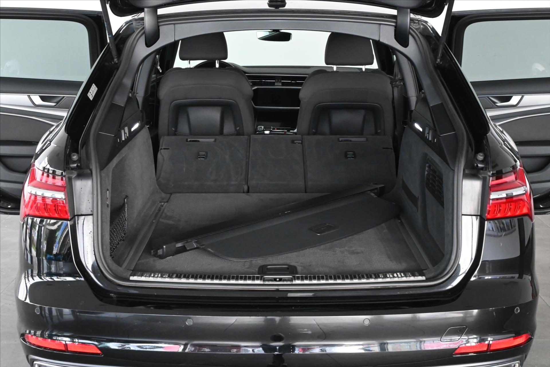 Hlavní fotografie vozu Audi A6 2,0 40 TDI 150 kW S-TRONIC Záruka až 5 let (7)