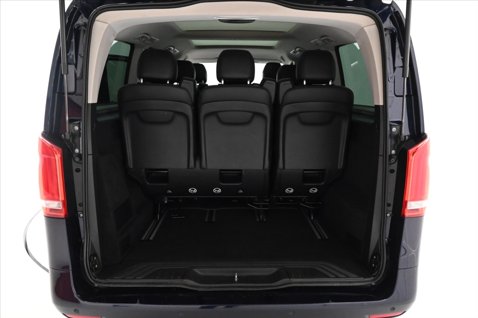 Hlavní fotografie vozu Mercedes-Benz Vito 2,1 116 CDi 120 kW AT7 8míst 4Matic Panorama Záruka až (10)