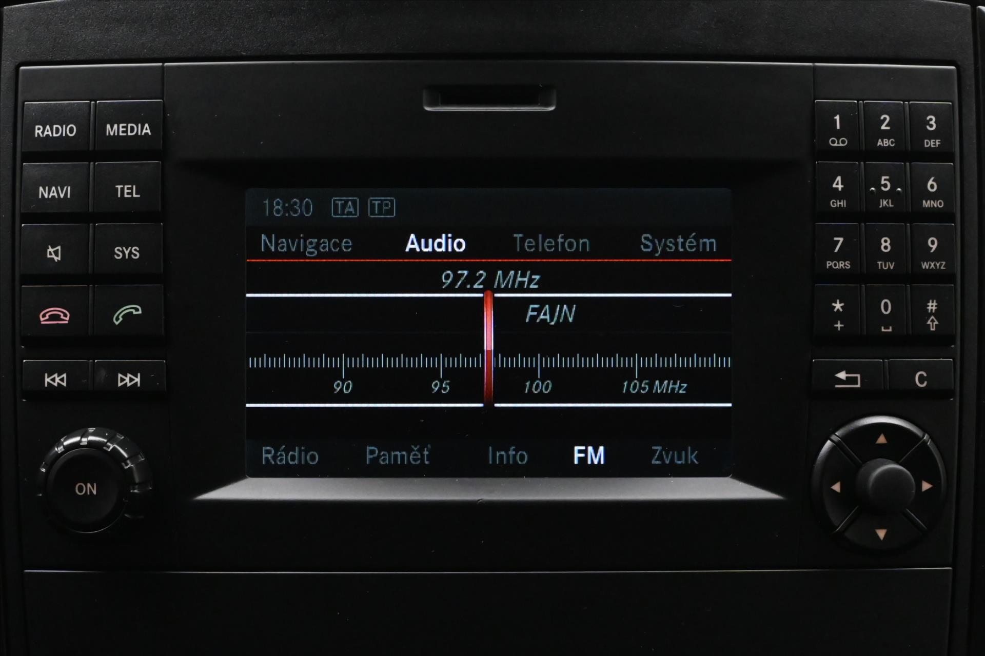 Hlavní fotografie vozu Mercedes-Benz Vito 2,1 116 CDi 120 kW AT7 8míst 4Matic Panorama Záruka až (18)