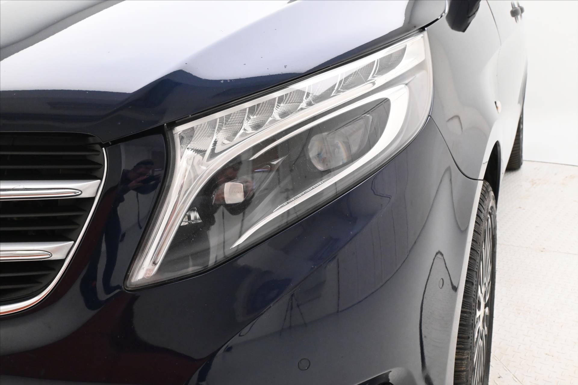 Hlavní fotografie vozu Mercedes-Benz Vito 2,1 116 CDi 120 kW AT7 8míst 4Matic Panorama Záruka až (26)