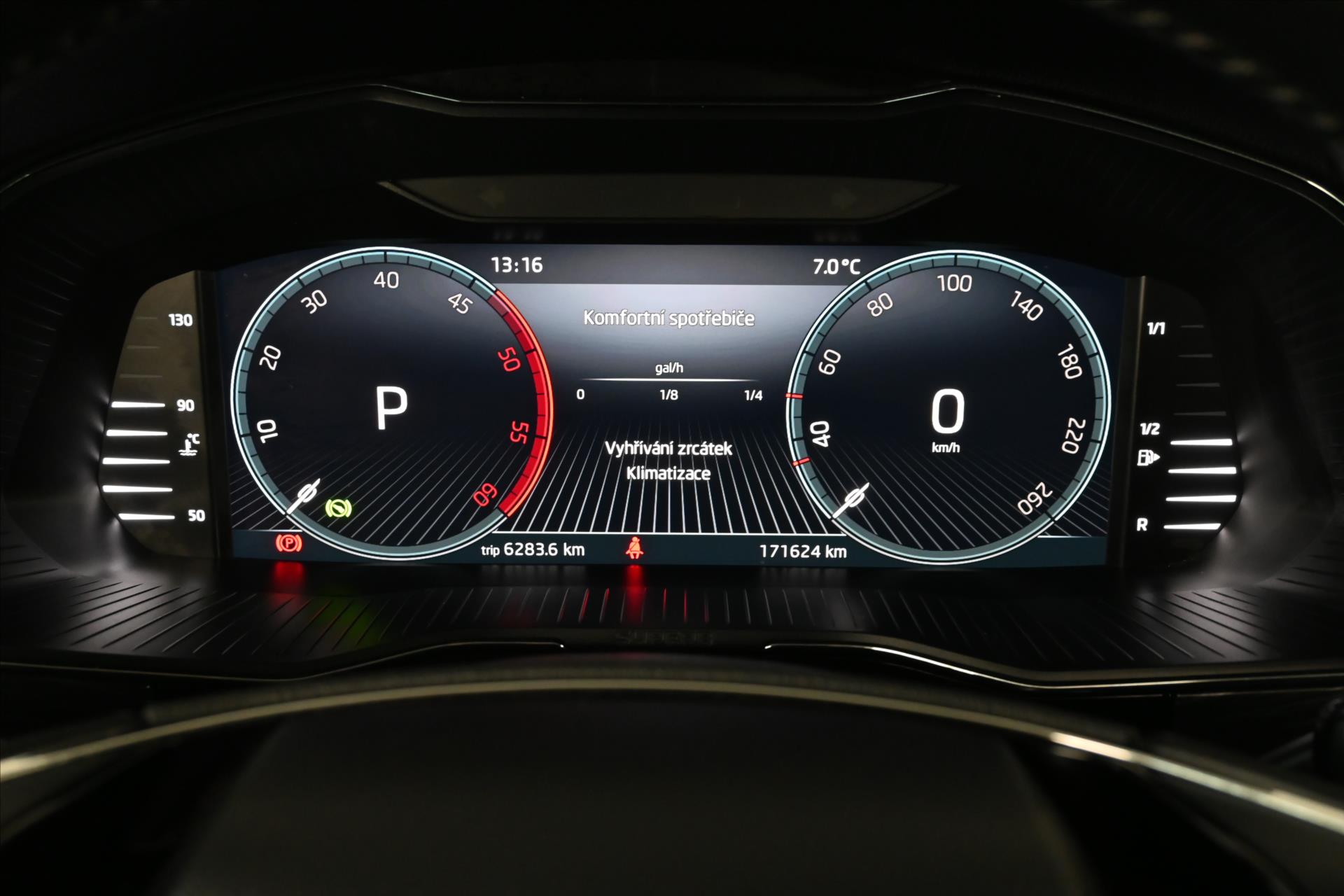 Hlavní fotografie vozu Škoda Superb 2,0 TDi 110kW DSG Style Záruka až 5 let (13)