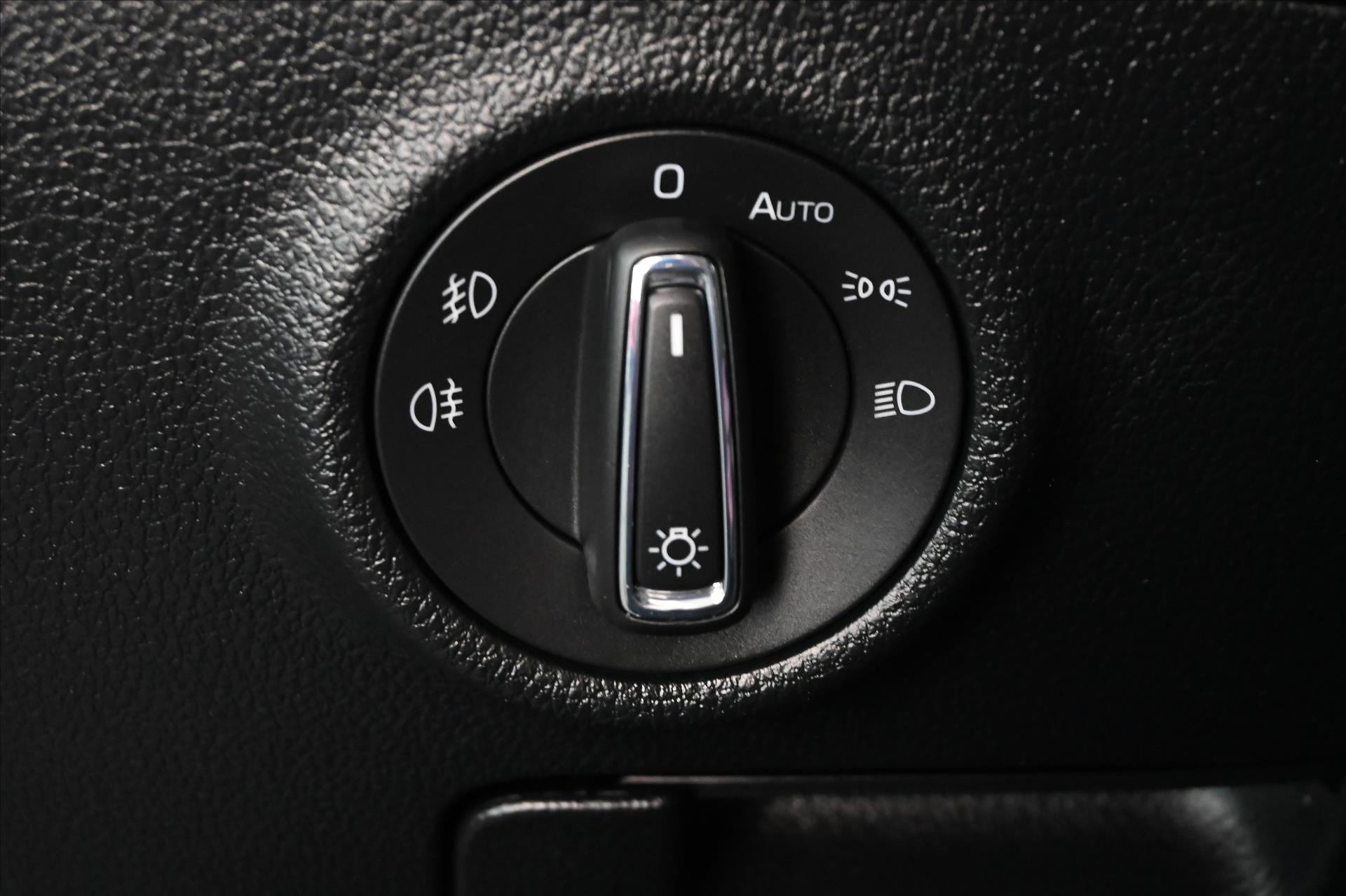 Hlavní fotografie vozu Škoda Superb 2,0 TDi 110kW DSG Style Záruka až 5 let (29)