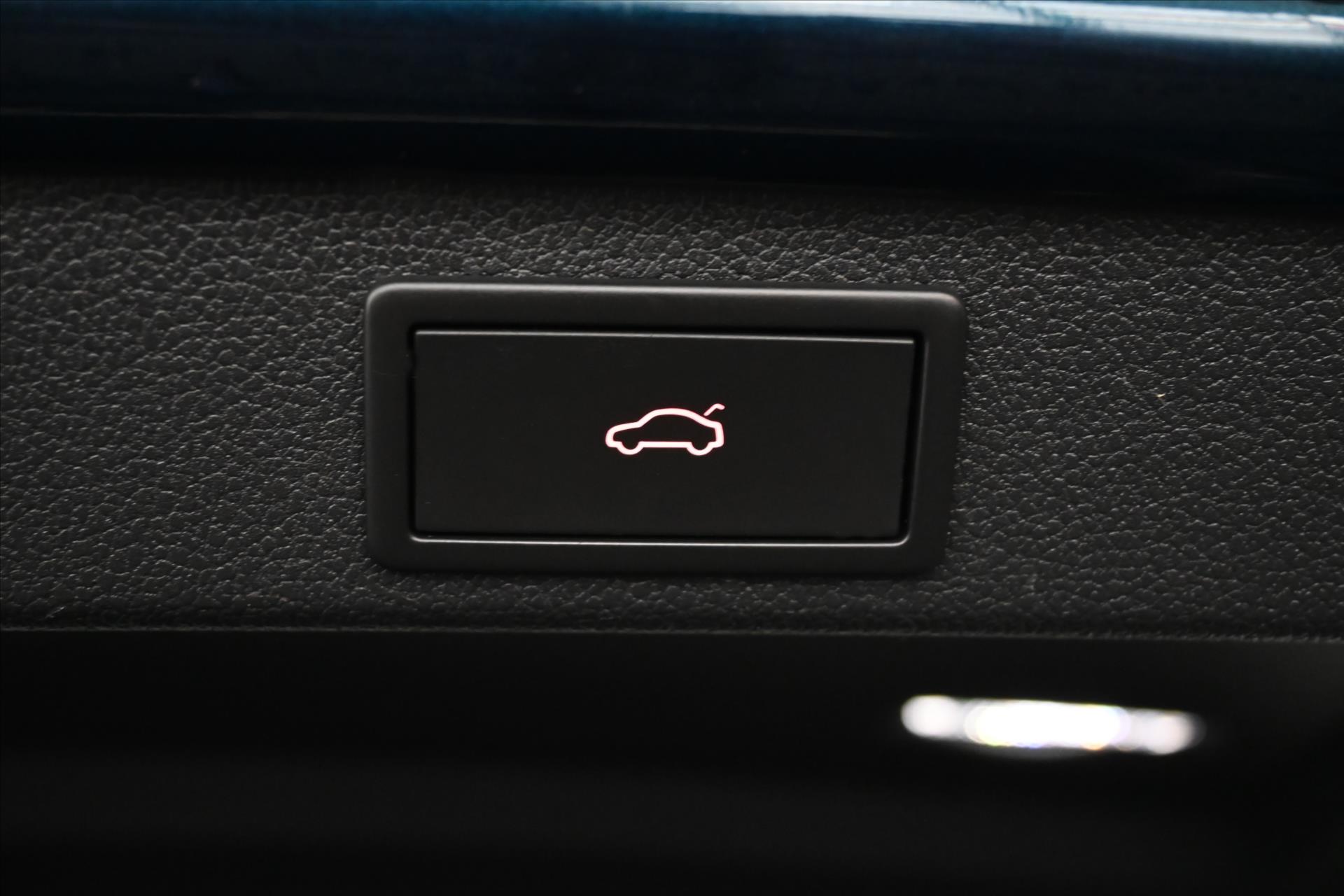 Hlavní fotografie vozu Škoda Superb 2,0 TDi 110kW DSG Style Záruka až 5 let (32)