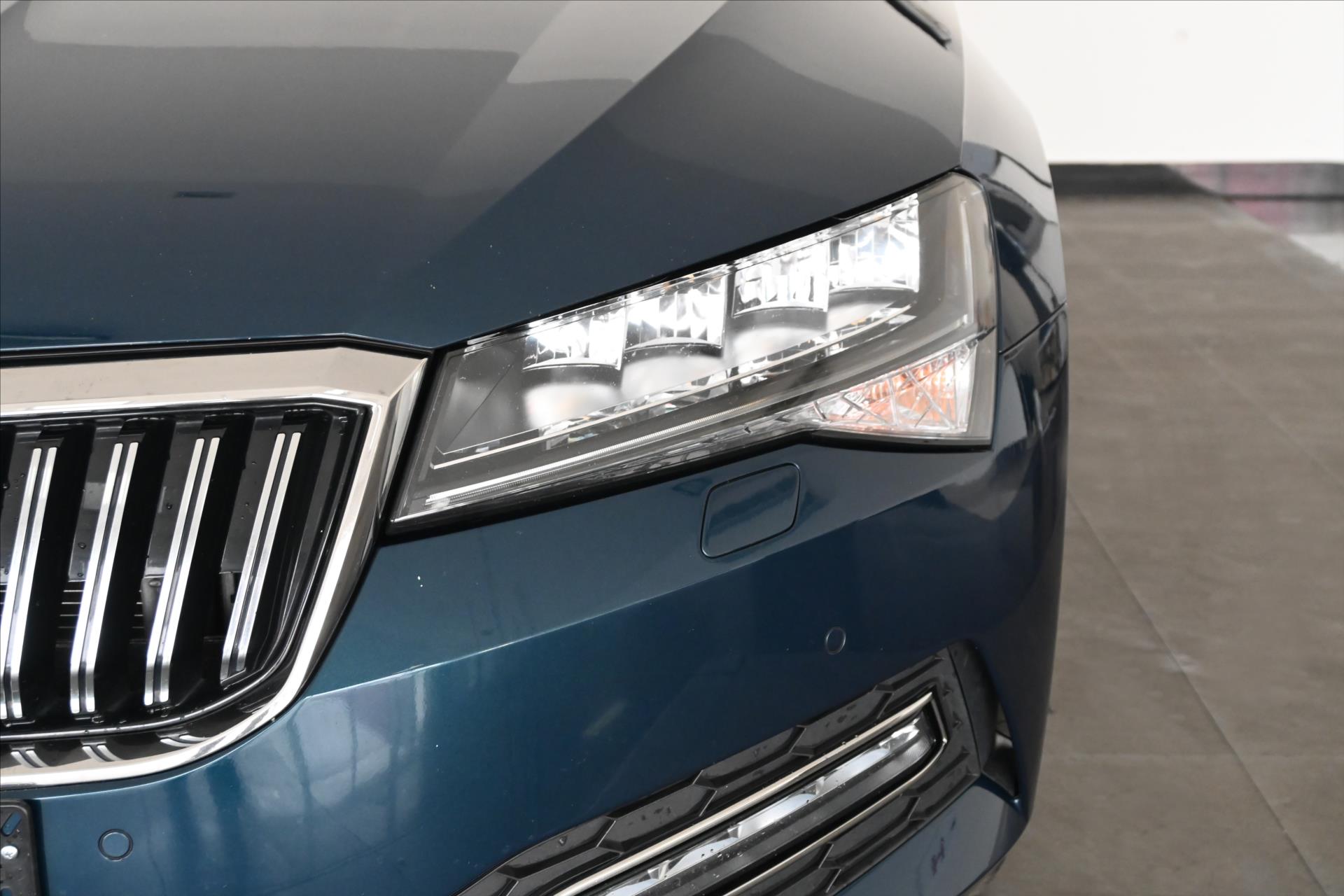 Hlavní fotografie vozu Škoda Superb 2,0 TDi 110kW DSG Style Záruka až 5 let (34)