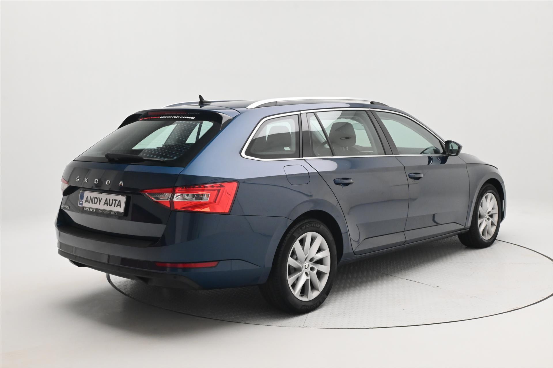Main photo of the car Skoda Superb 2.0 TDi 110kW DSG Style Warranty up to 5 years (4)