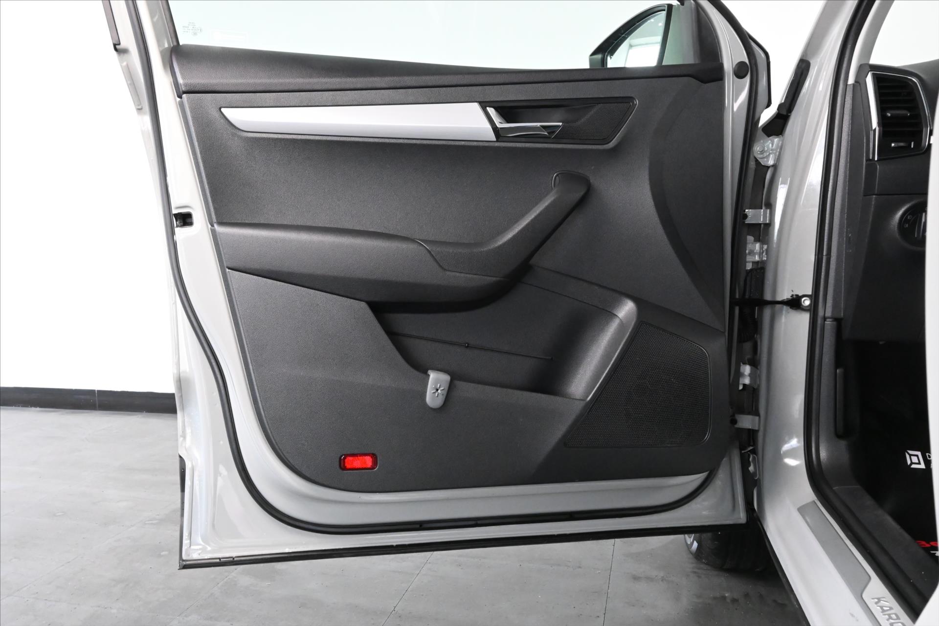 Hlavní fotografie vozu Škoda Karoq 1,5 TSI 110 kW Ambition Záruka až 5 let (27)