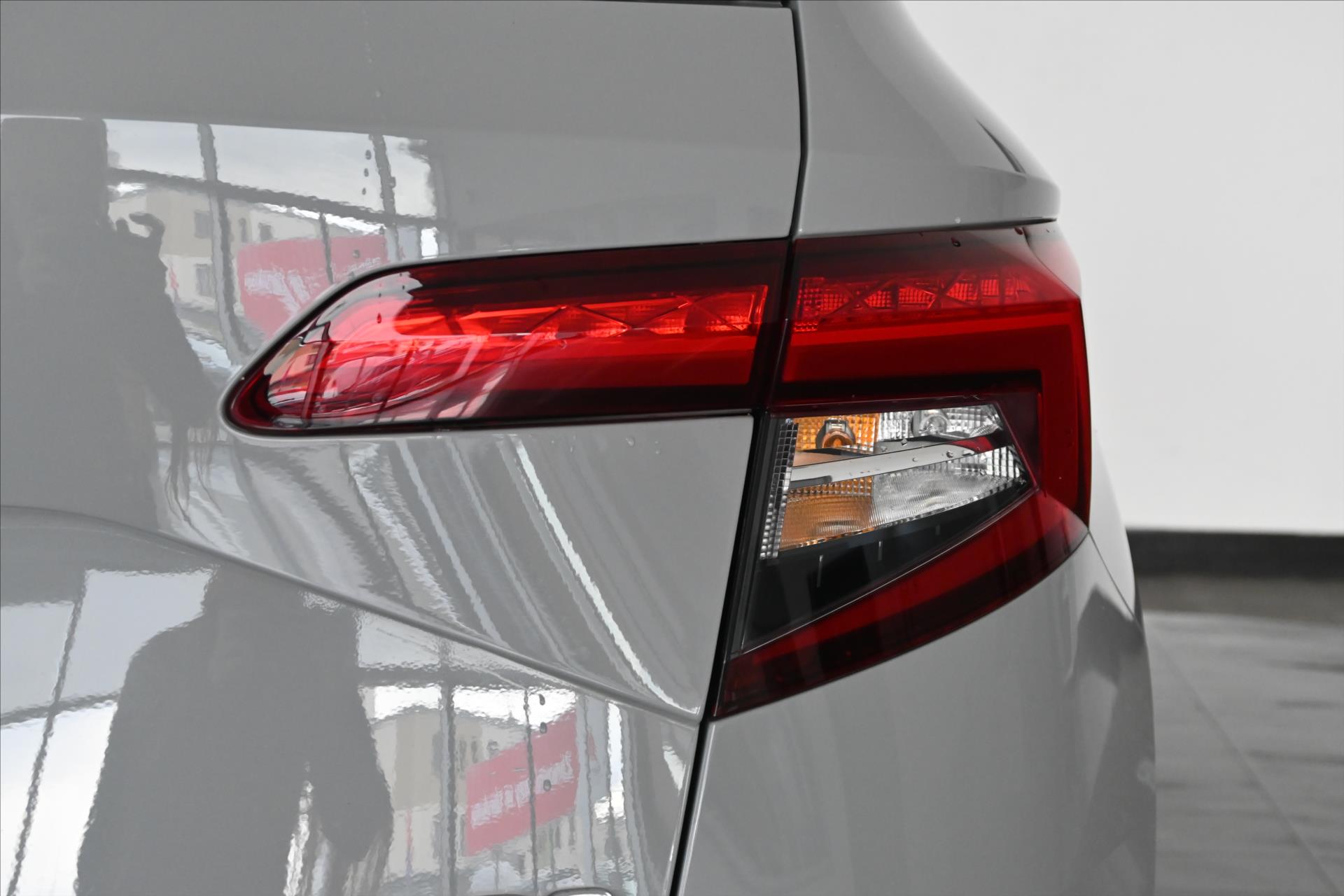 Hlavní fotografie vozu Škoda Karoq 1,5 TSI 110 kW Ambition Záruka až 5 let (32)