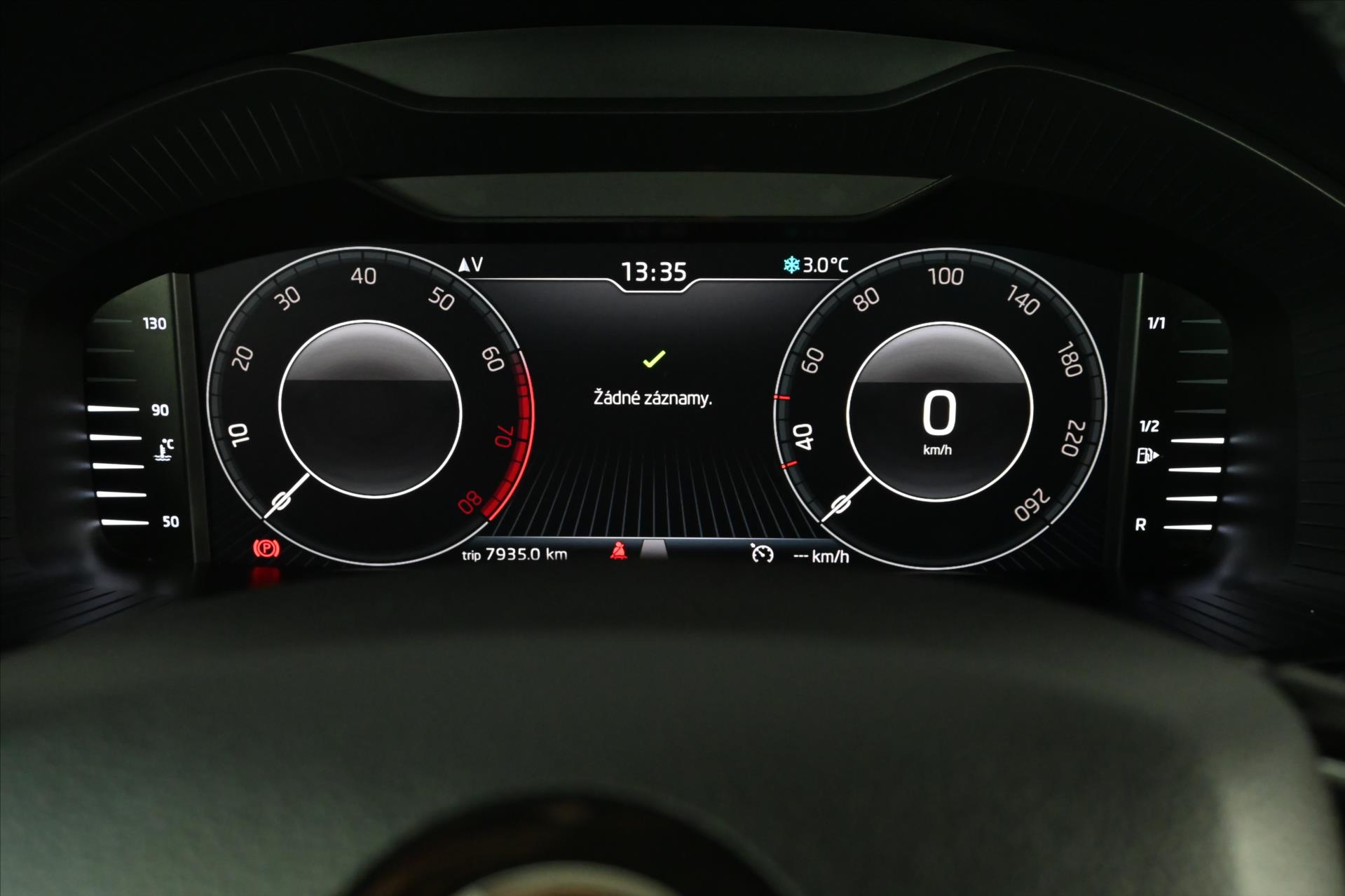 Hlavní fotografie vozu Škoda Karoq 1,5 TSi 110kW *Ambition* Záruka až 5 let (13)