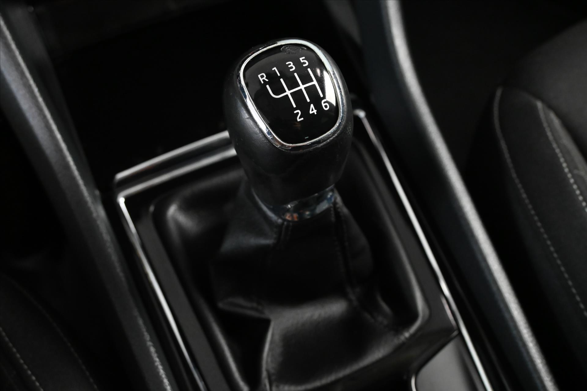 Hlavní fotografie vozu Škoda Karoq 1,5 TSi 110kW *Ambition* Záruka až 5 let (24)