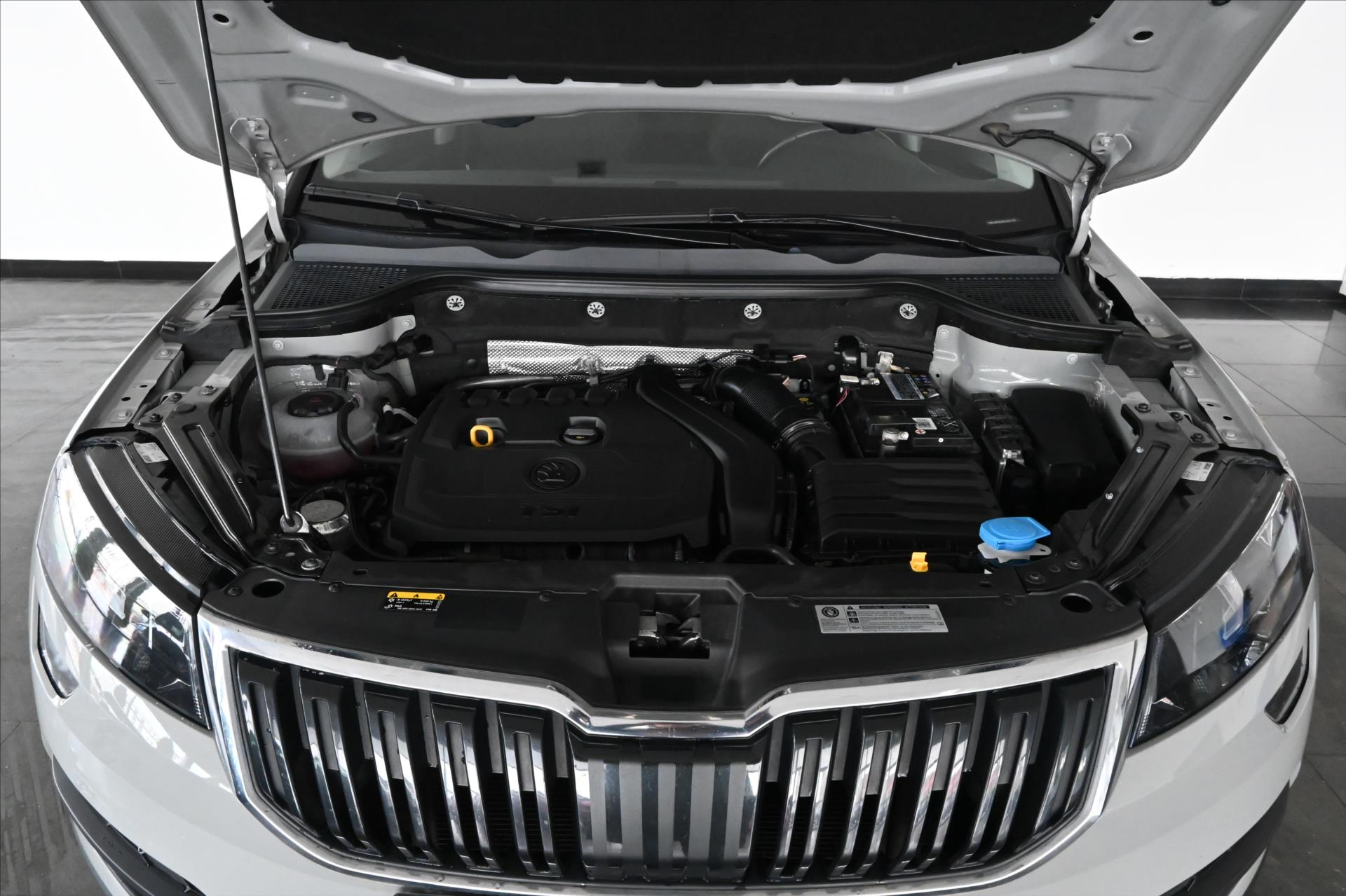 Hlavní fotografie vozu Škoda Karoq 1,5 TSi 110kW *Ambition* Záruka až 5 let (5)