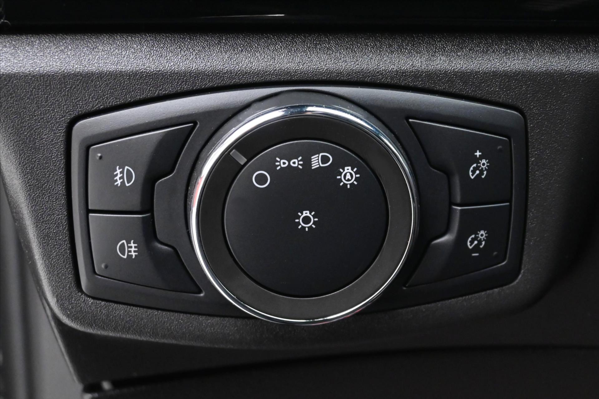 Hlavní fotografie vozu Ford Mondeo 2,0 TDCi 140kW AT8 *ST-Line* Záruka až 5 let (25)