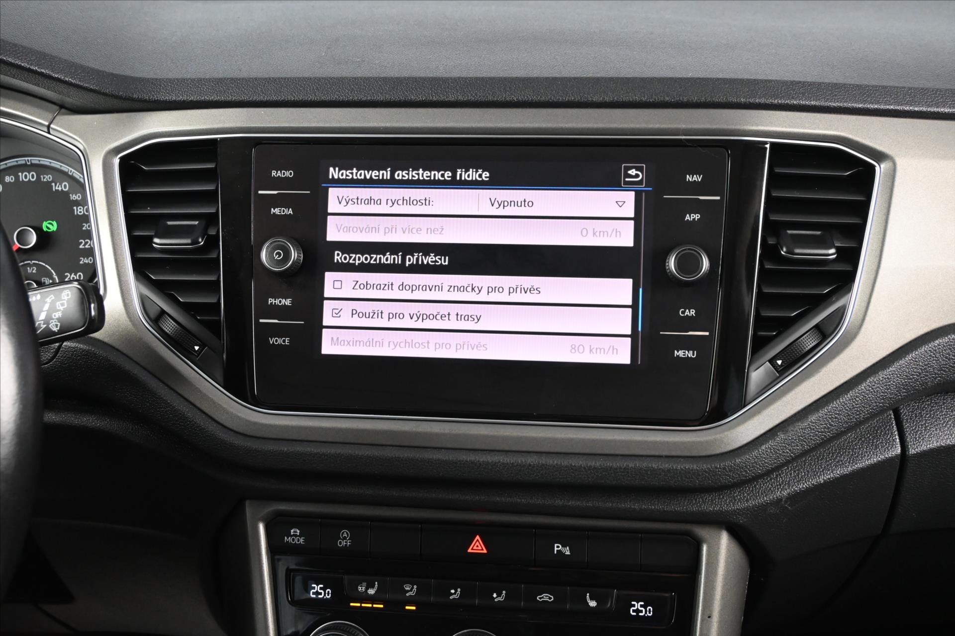 Hlavní fotografie vozu Volkswagen T-Roc 2,0 TDI 110 kW DSG NAVI Záruka až 5 let (22)