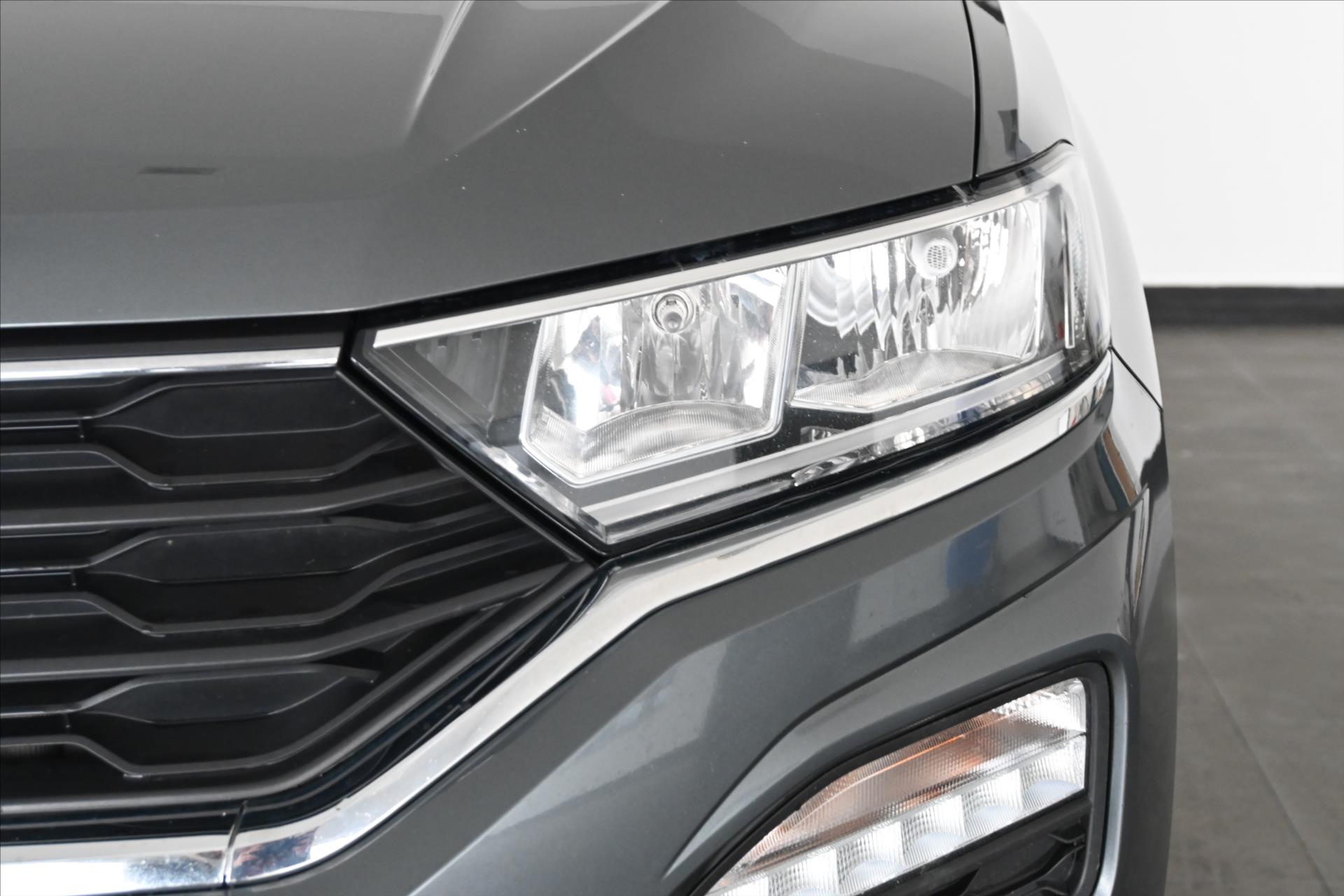 Hlavní fotografie vozu Volkswagen T-Roc 2,0 TDI 110 kW DSG NAVI Záruka až 5 let (33)