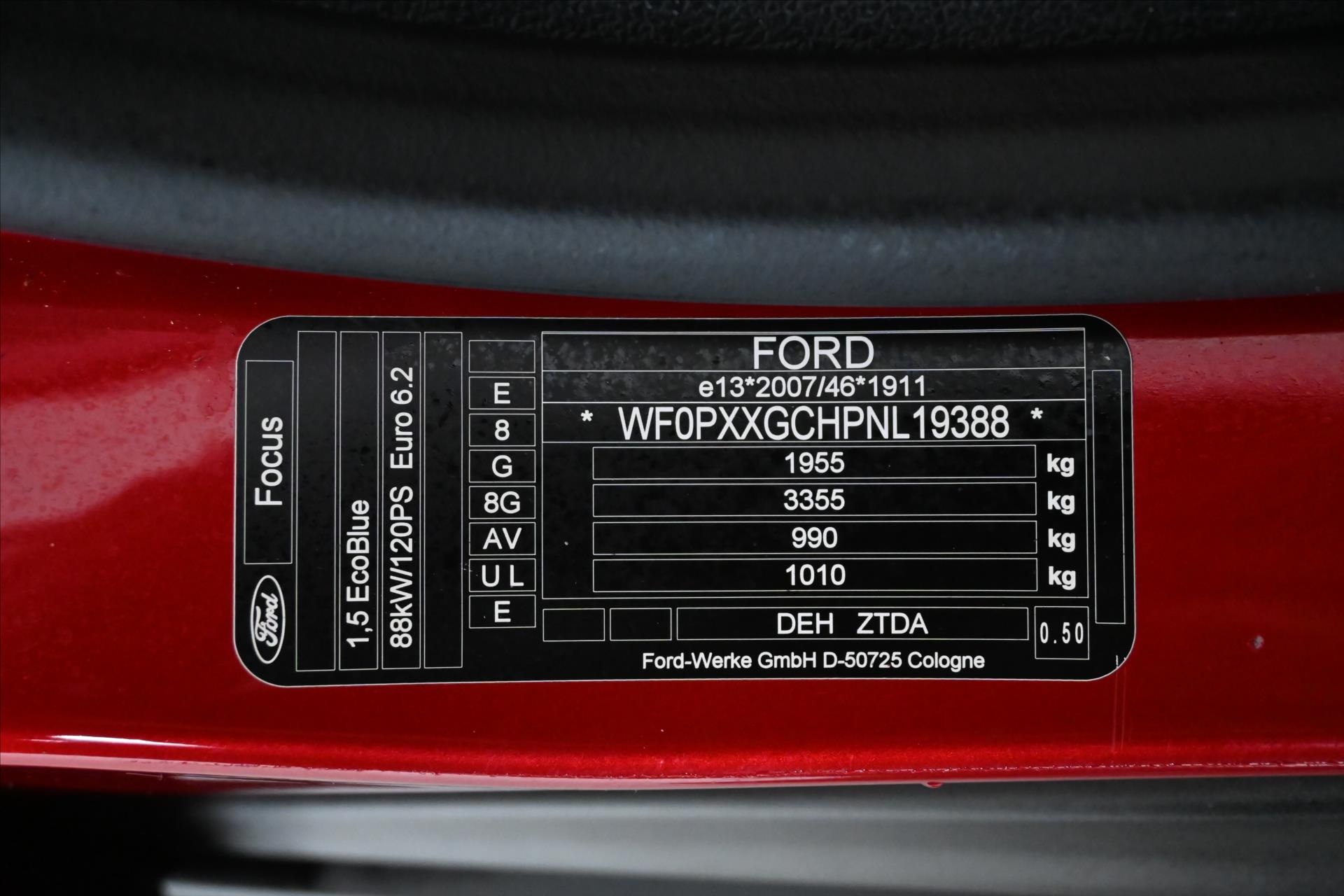 Hlavní fotografie vozu Ford Focus 1,5 EcoBlue 88 kW Titanium Business Záruka až 5 let (9)