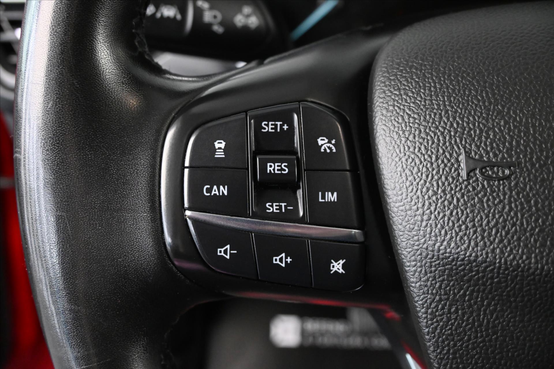 Hlavní fotografie vozu Ford Focus 1,5 EcoBlue 88kW *Titanium Business* Záruka až 5 let (17)