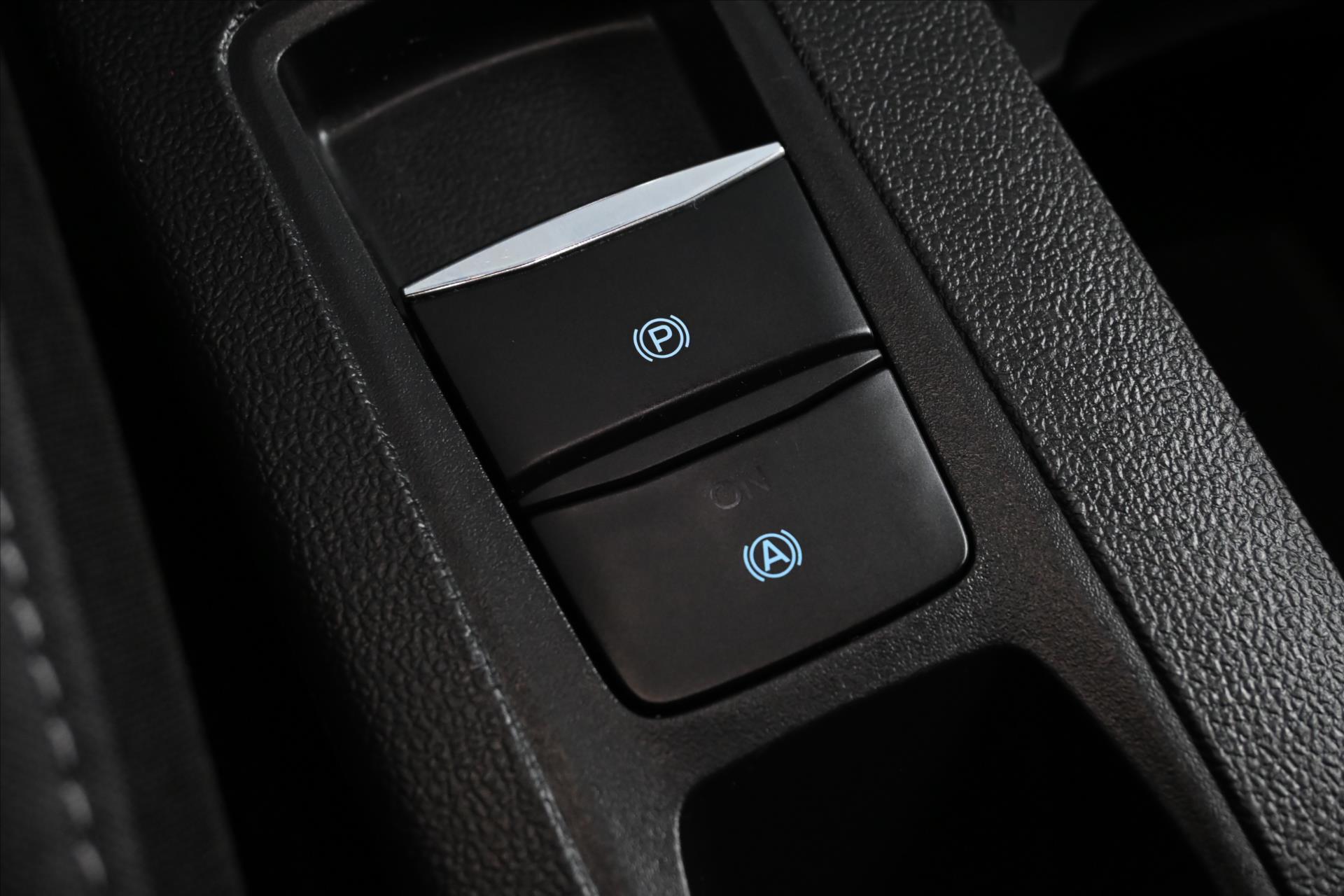 Hlavní fotografie vozu Ford Focus 1,5 EcoBlue 88kW *Titanium Business* Záruka až 5 let (23)