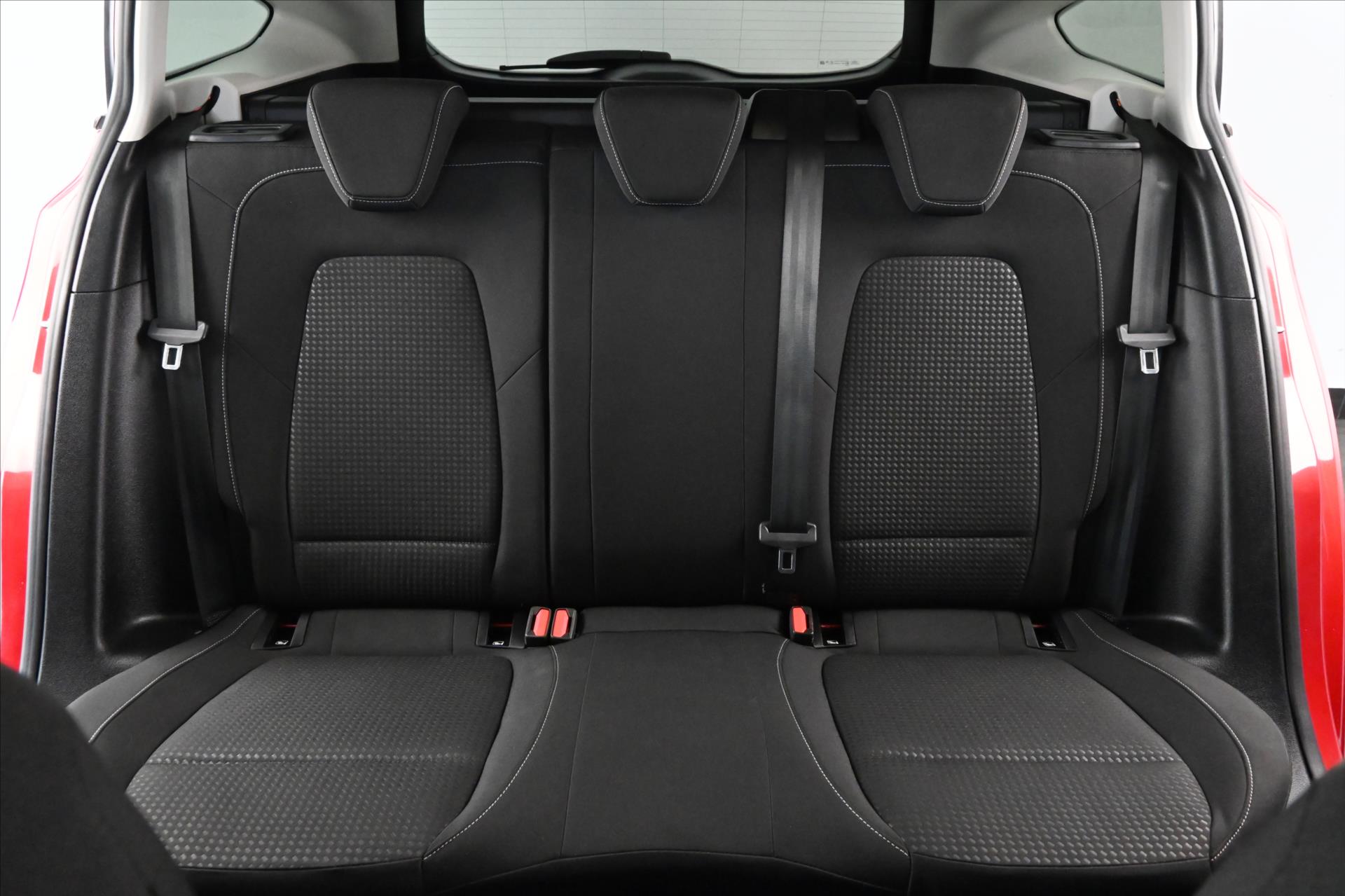 Hlavní fotografie vozu Ford Focus 1,5 EcoBlue 88kW *Titanium Business* Záruka až 5 let (27)