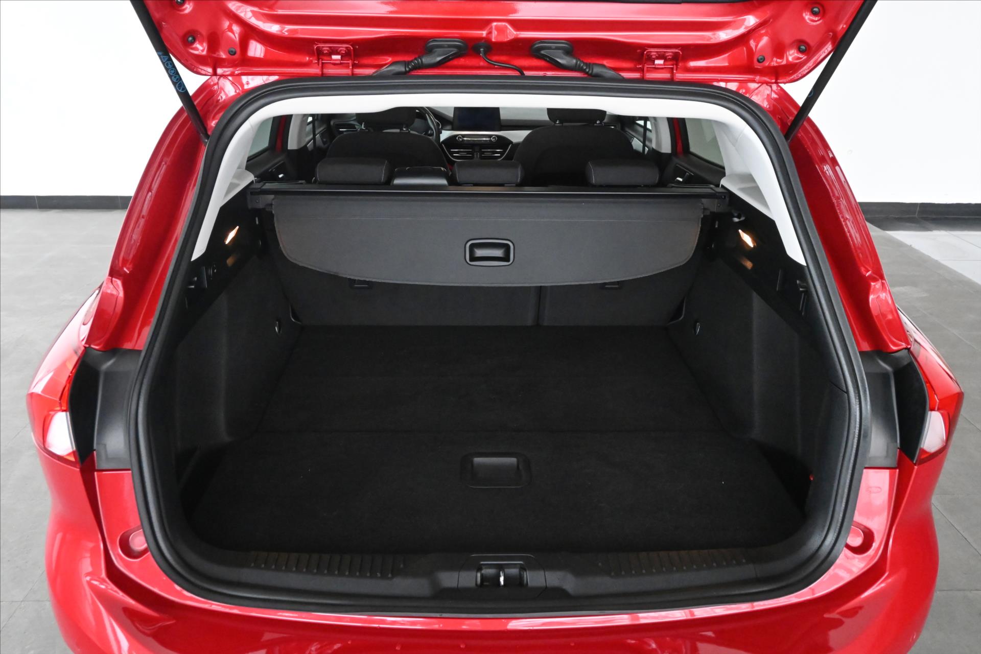 Hlavní fotografie vozu Ford Focus 1,5 EcoBlue 88kW *Titanium Business* Záruka až 5 let (6)