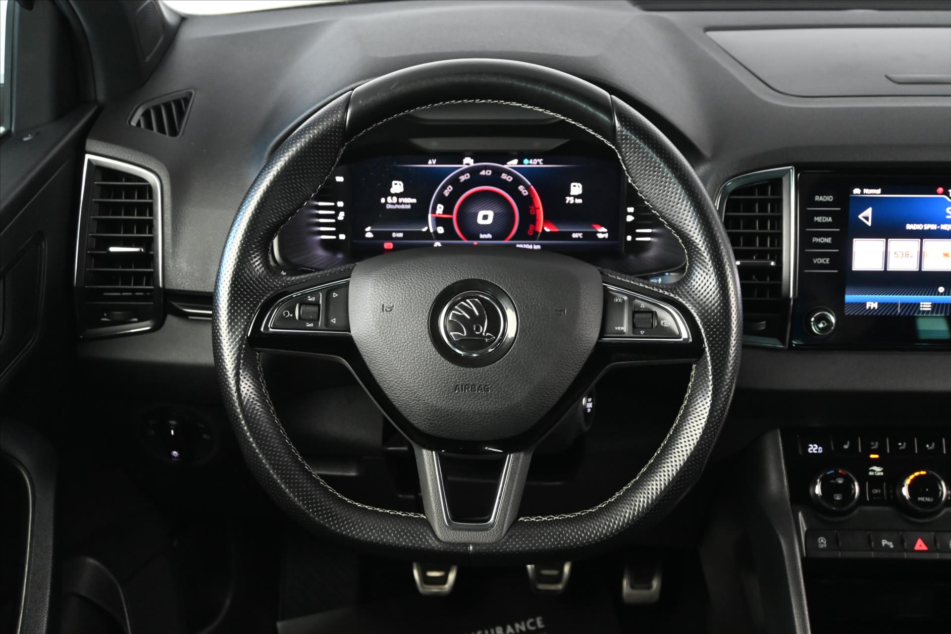 Hlavní fotografie vozu Škoda Karoq 1,5 TSI 110 kW *SPORT-LINE* Záruka až 5 let (16)