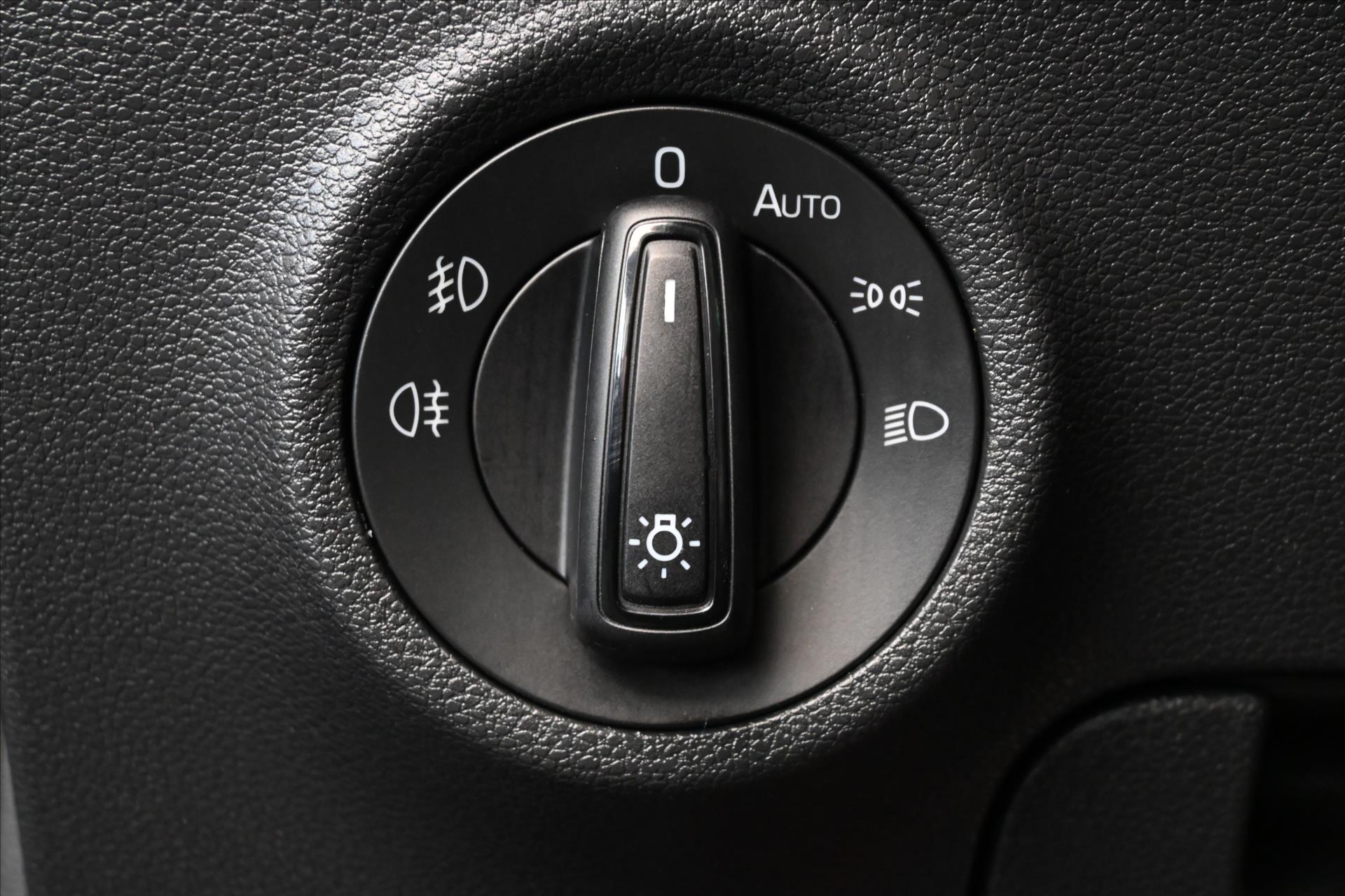 Hlavní fotografie vozu Škoda Karoq 1,5 TSI 110 kW *SPORT-LINE* Záruka až 5 let (27)