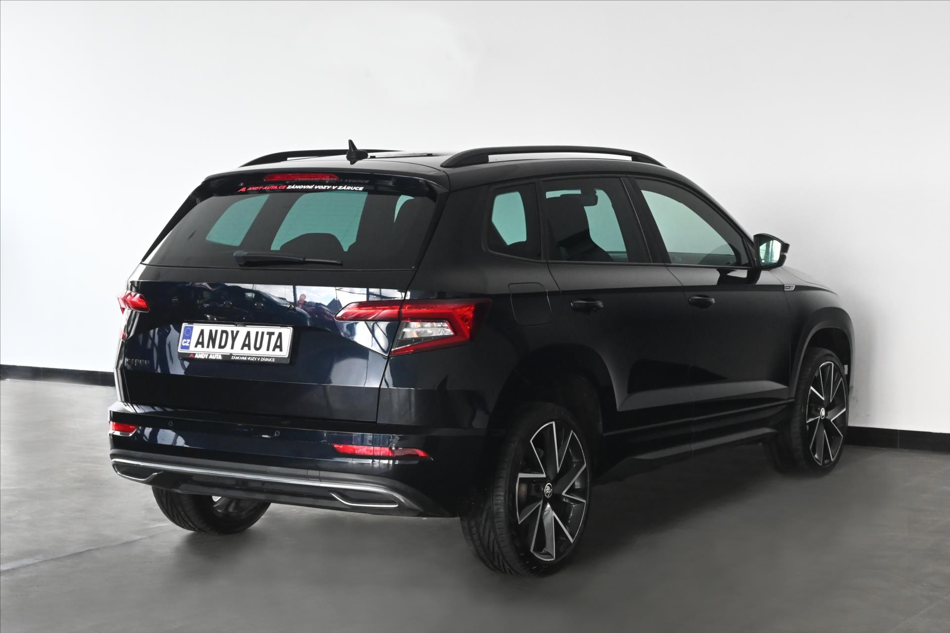 Hlavní fotografie vozu Škoda Karoq 1,5 TSI 110 kW *SPORT-LINE* Záruka až 5 let (3)