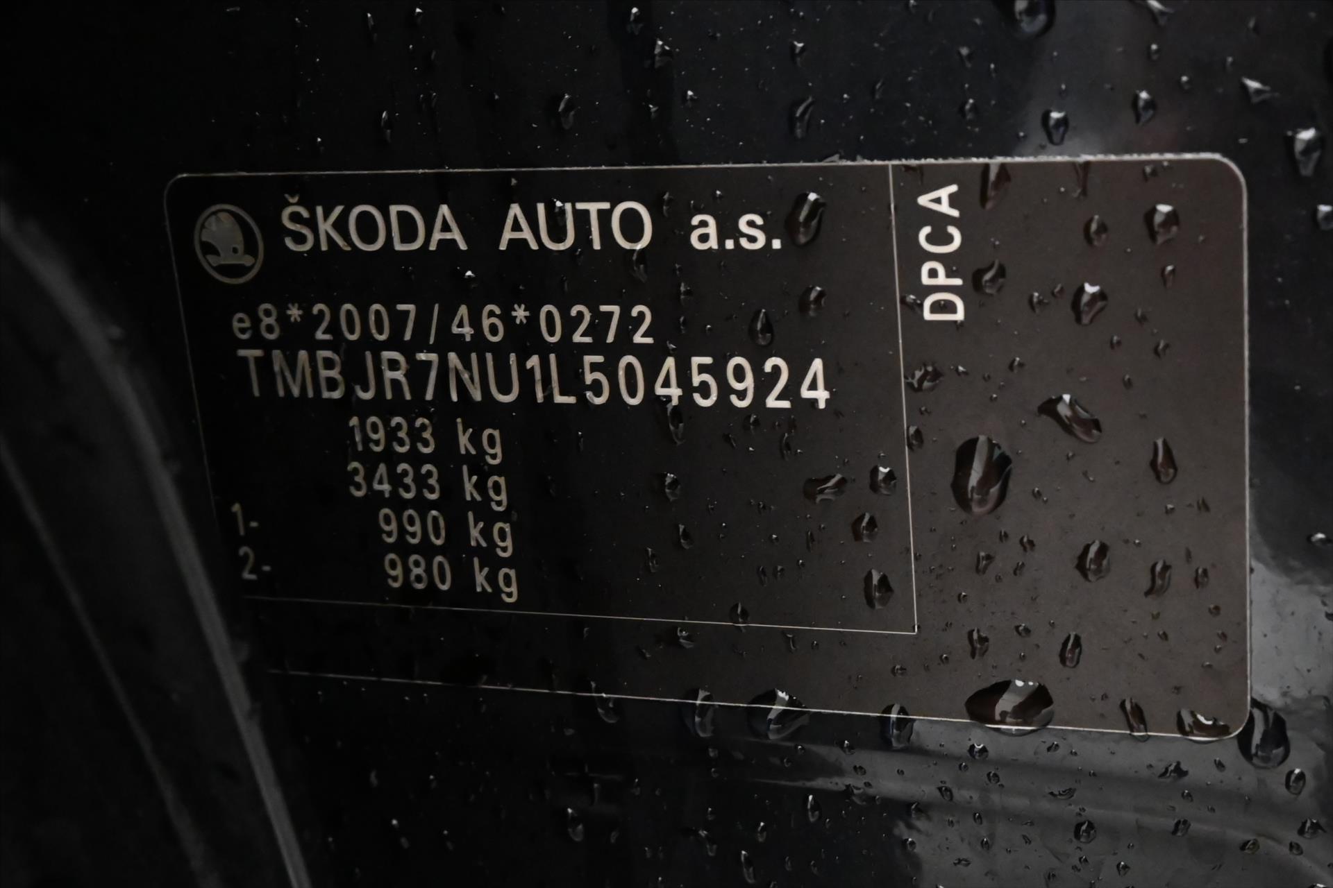 Hlavní fotografie vozu Škoda Karoq 1,5 TSI 110 kW Sportline Záruka až 5 let (12)