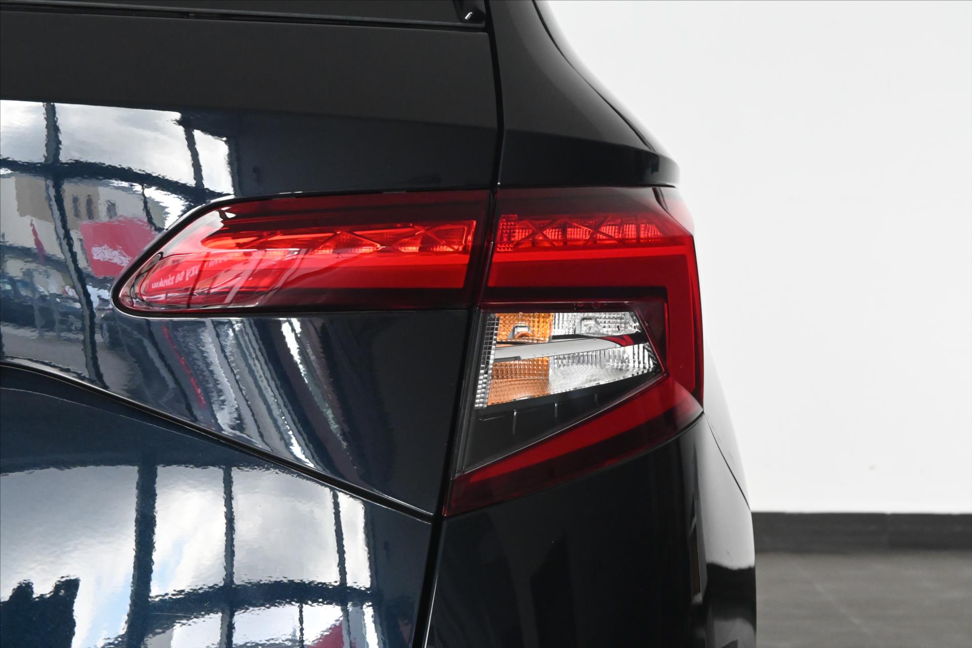 Hlavní fotografie vozu Škoda Karoq 1,5 TSI 110 kW Sportline Záruka až 5 let (32)