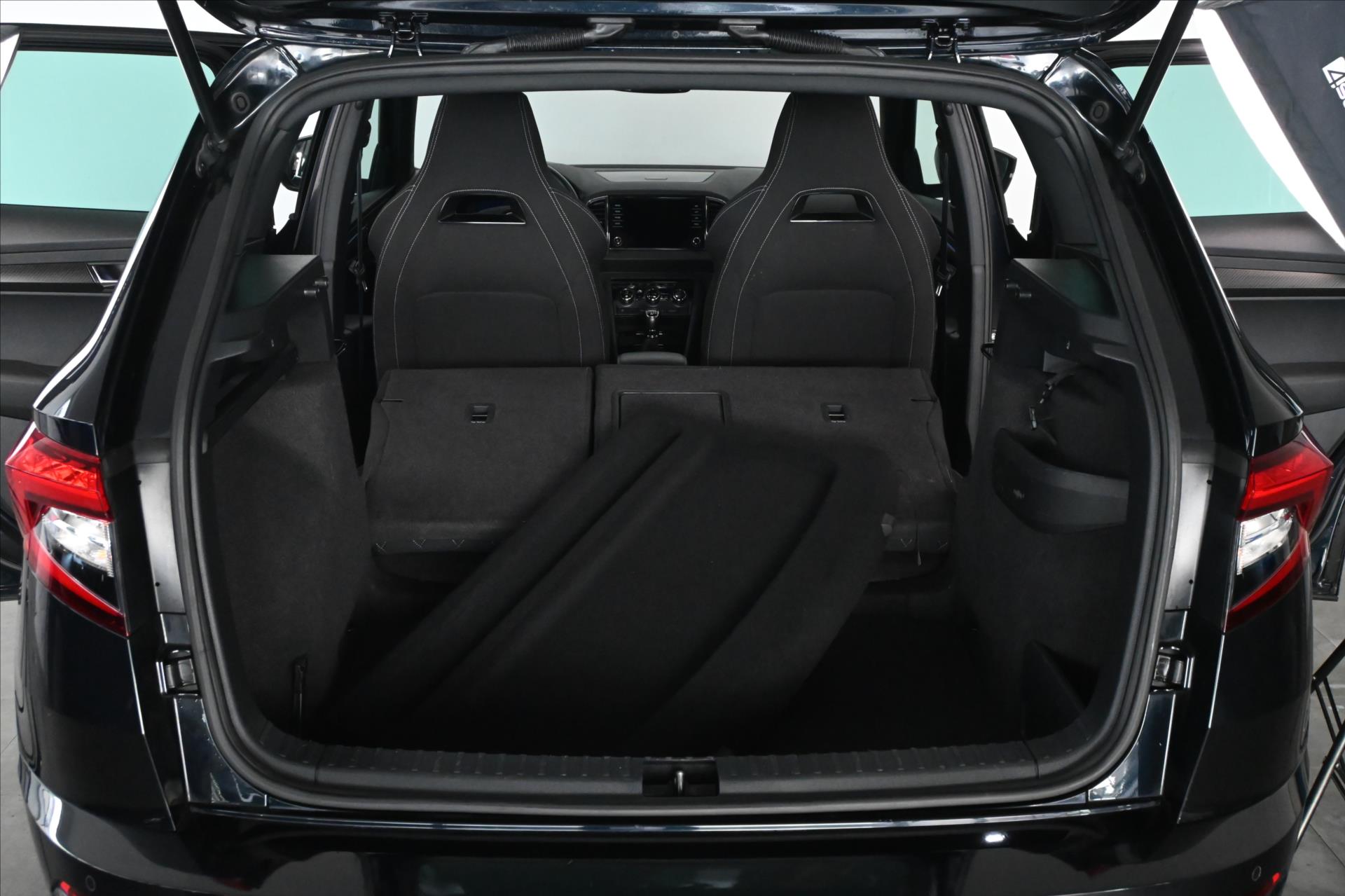 Hlavní fotografie vozu Škoda Karoq 1,5 TSI 110 kW Sportline Záruka až 5 let (8)