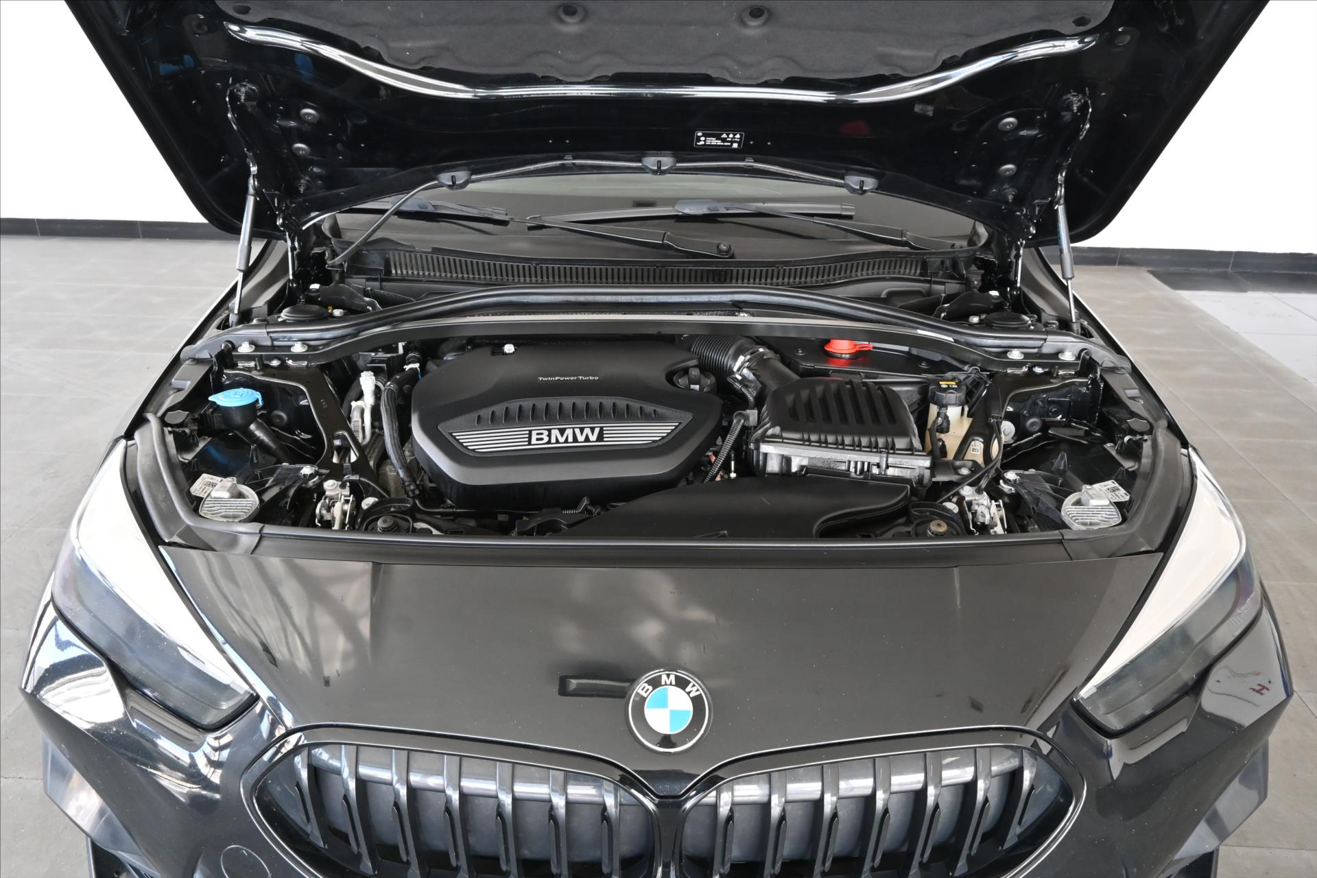 Hlavní fotografie vozu BMW Řada 2 2,0 220d 140 kW Gran Coupé M Sport Záruka až 5 let (6)