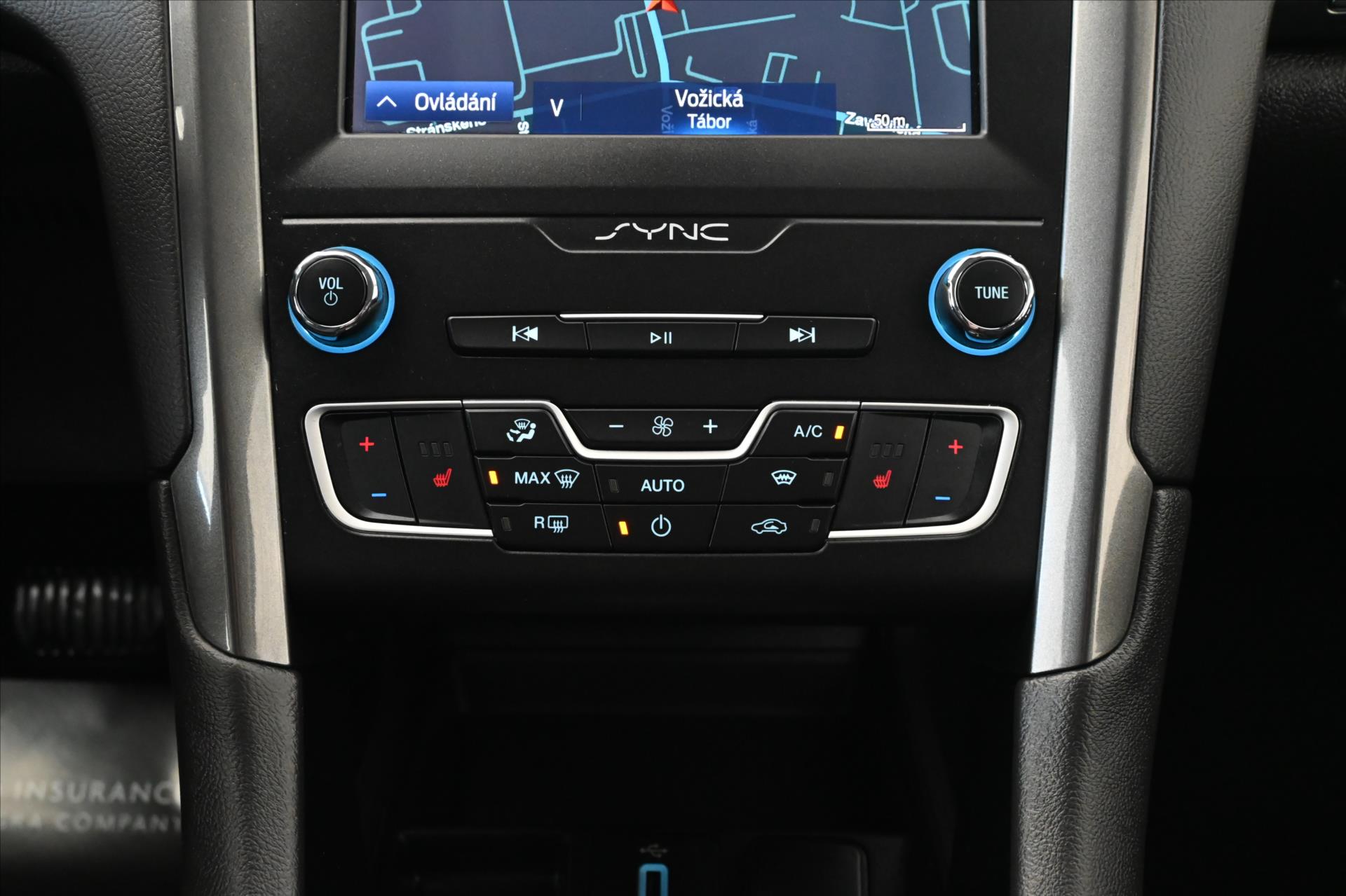 Hlavní fotografie vozu Ford Mondeo 2,0 EcoBlue 110 kW AT8 Záruka až 5 let (23)