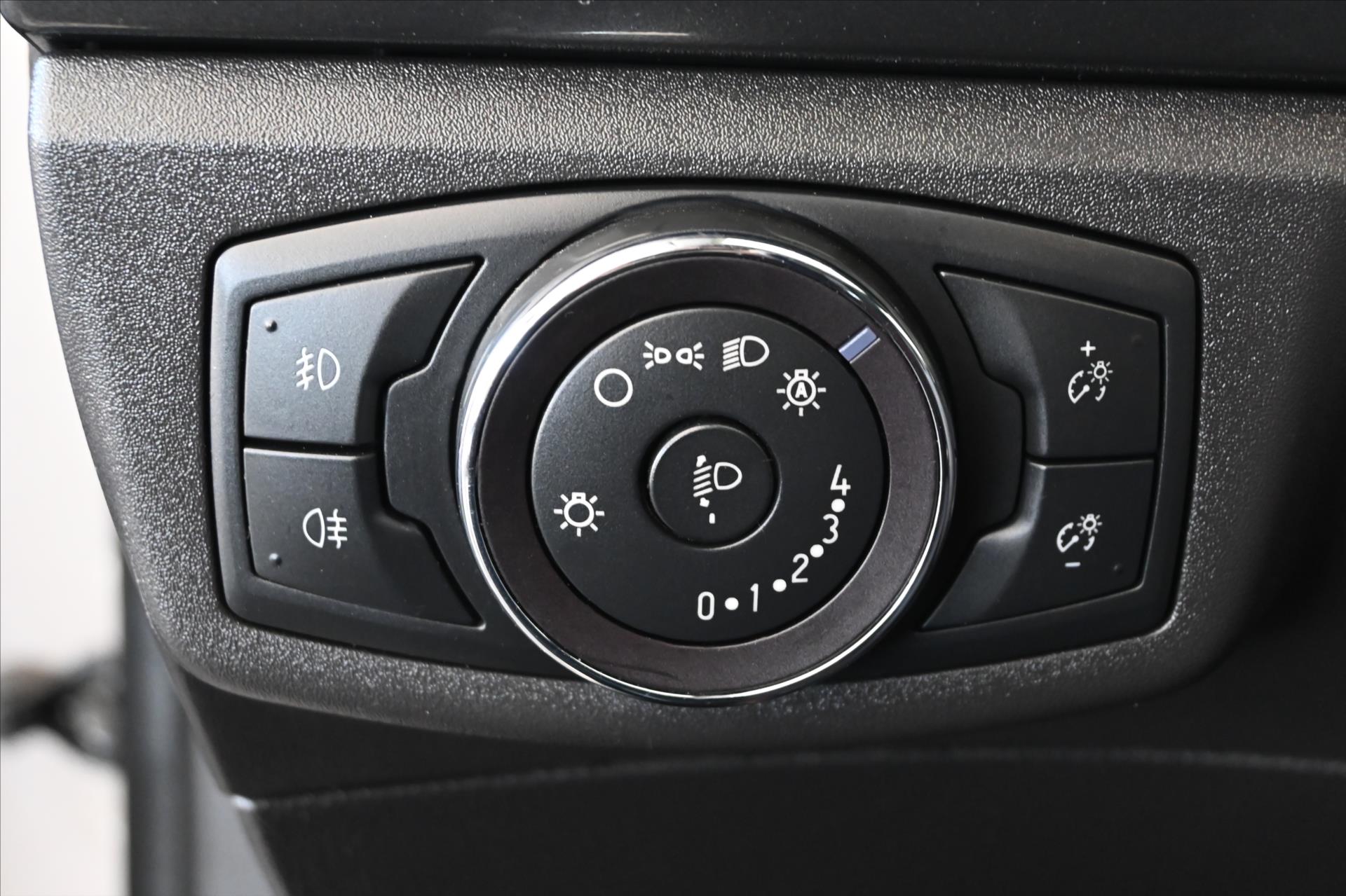 Hlavní fotografie vozu Ford Mondeo 2,0 EcoBlue 110 kW AT8 Záruka až 5 let (28)