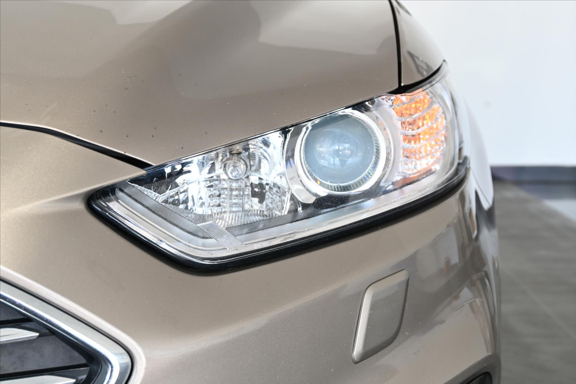 Hlavní fotografie vozu Ford Mondeo 2,0 EcoBlue 110 kW AT8 Záruka až 5 let (31)