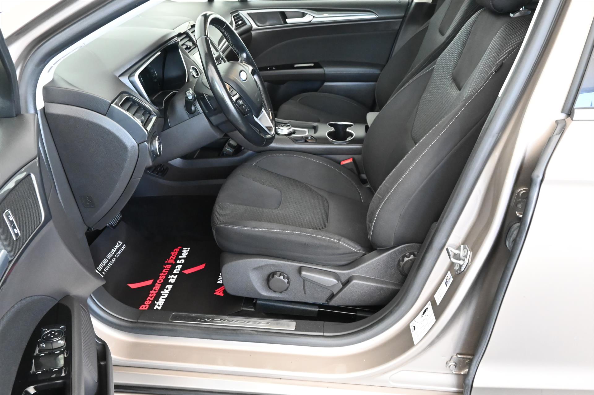 Hlavní fotografie vozu Ford Mondeo 2,0 EcoBlue 110 kW AT8 Záruka až 5 let (9)