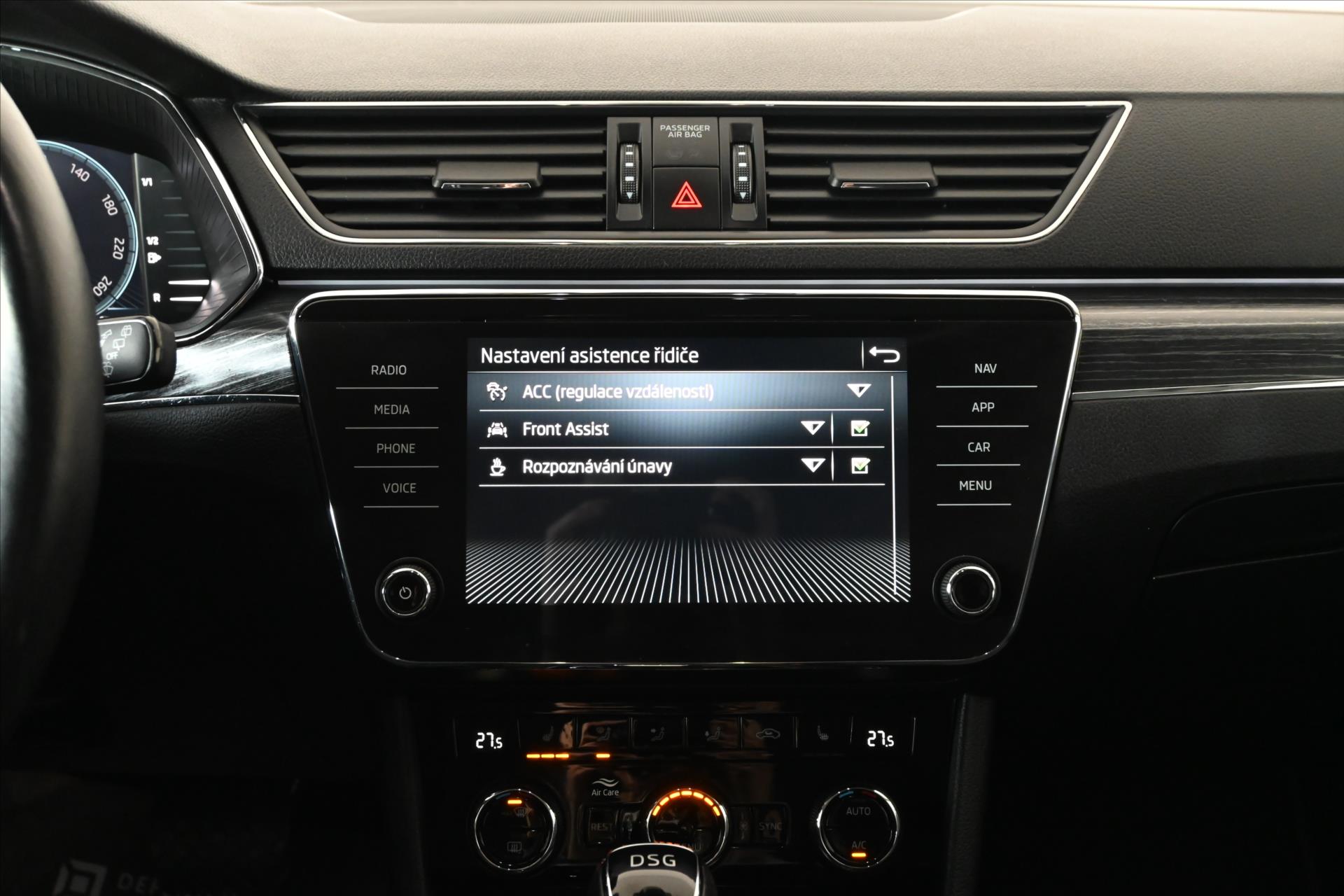 Main photo of the car Skoda Superb 2.0 TDI 110 kW DSG Style Warranty up to 5 years (22)