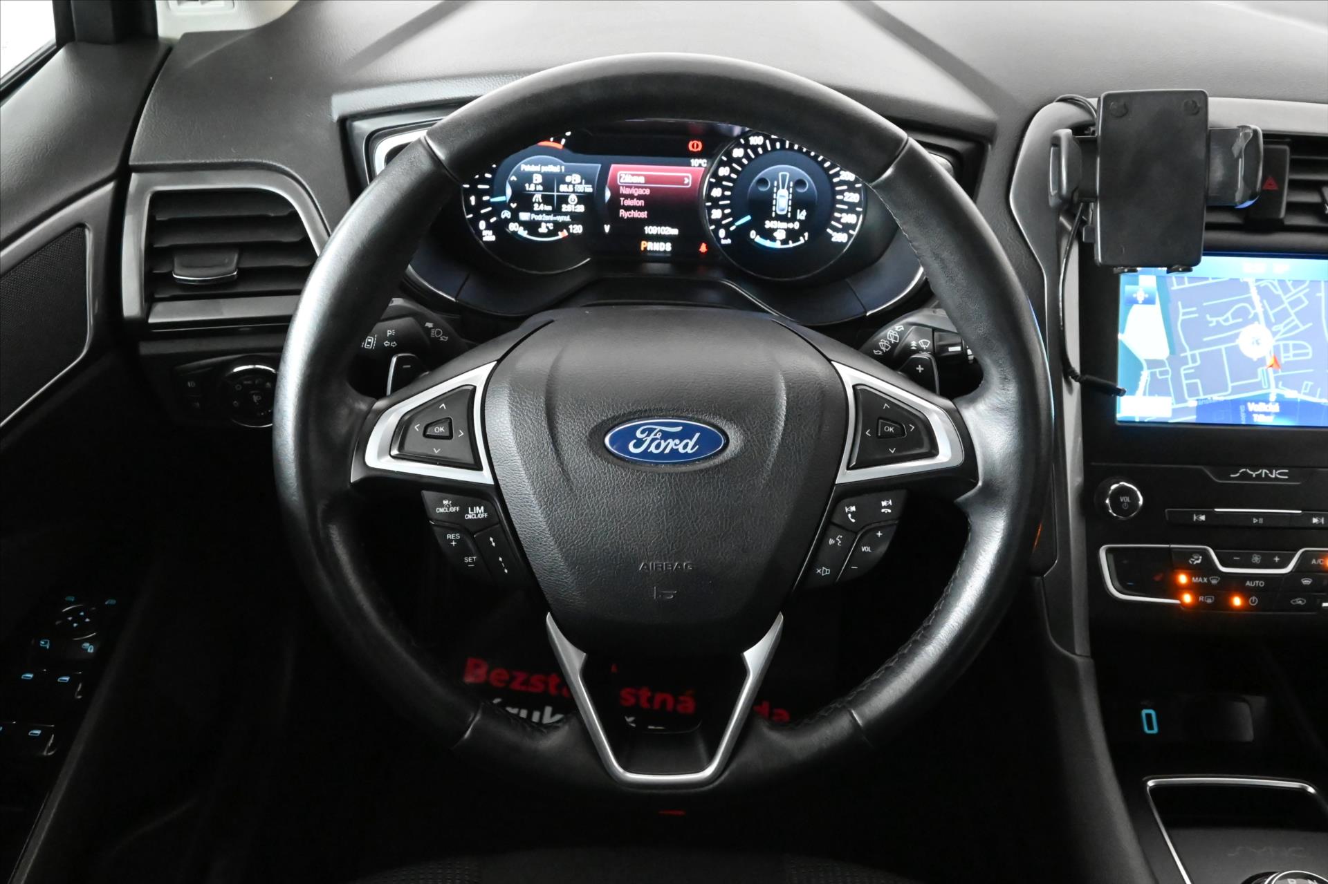 Hlavní fotografie vozu Ford Mondeo 2,0 EcoBlue 140kW TITANIUM AT8 Záruka až 5 let (17)