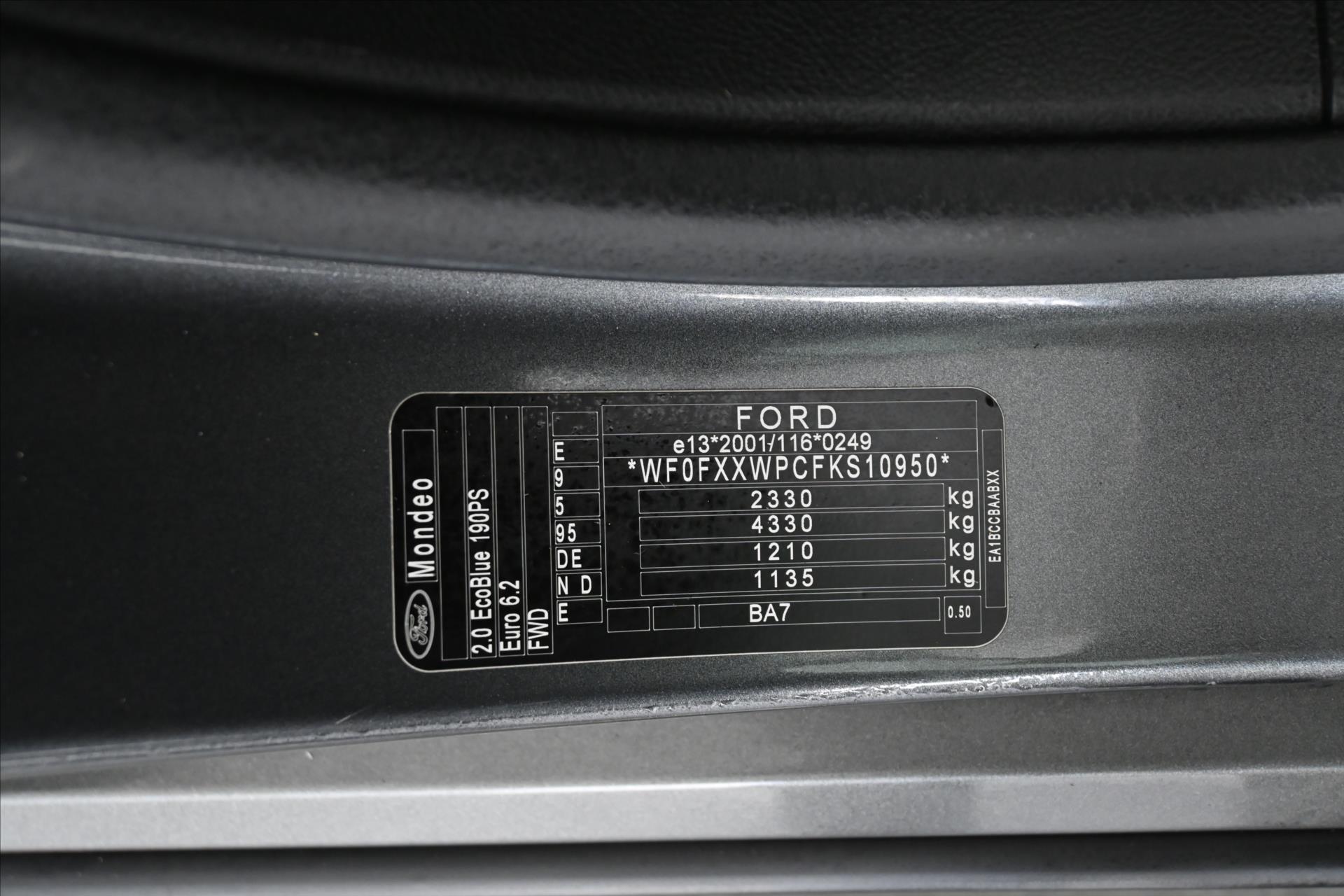 Hlavní fotografie vozu Ford Mondeo 2,0 EcoBlue 140kW TITANIUM AT8 Záruka až 5 let (9)