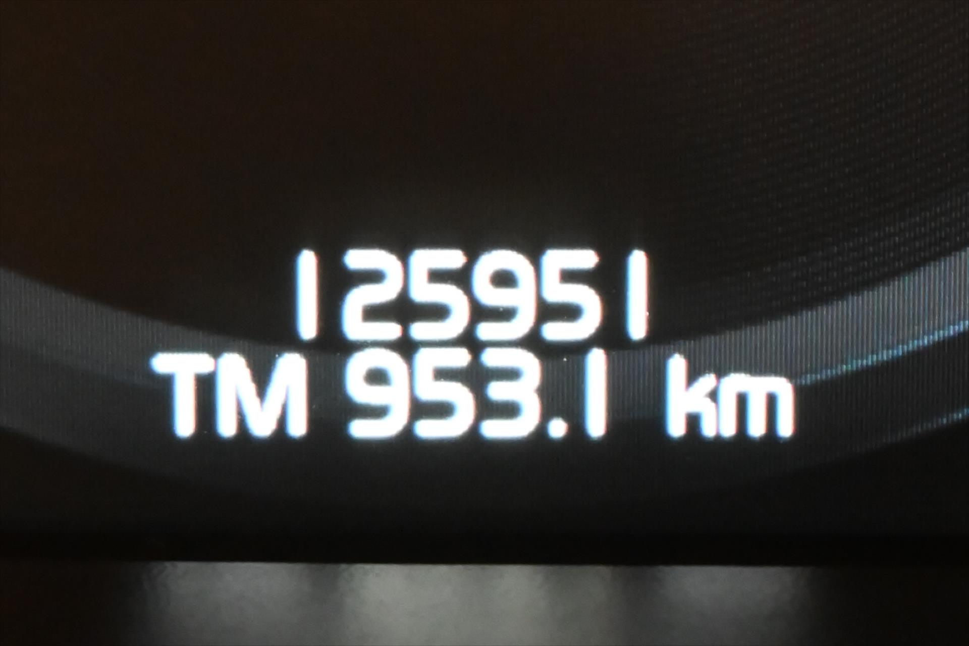 Hlavní fotografie vozu Volvo V60 2,0 B4 MHEV 145 kW AT8 Momentum Záruka až 5 let (16)