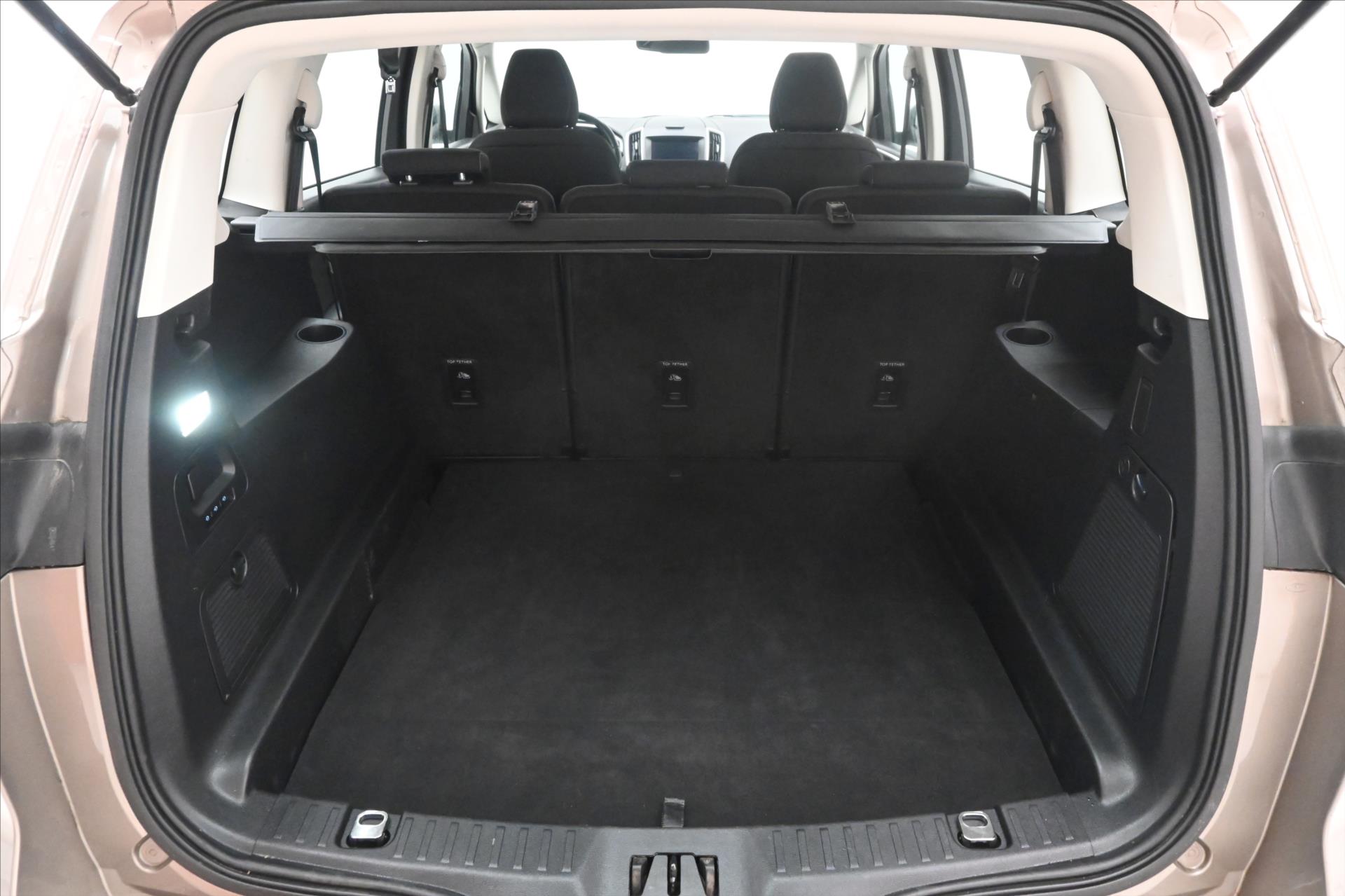Hlavní fotografie vozu Ford S-MAX 2,0 EcoBlue 110 kW AT8 Záruka až 5 let (10)